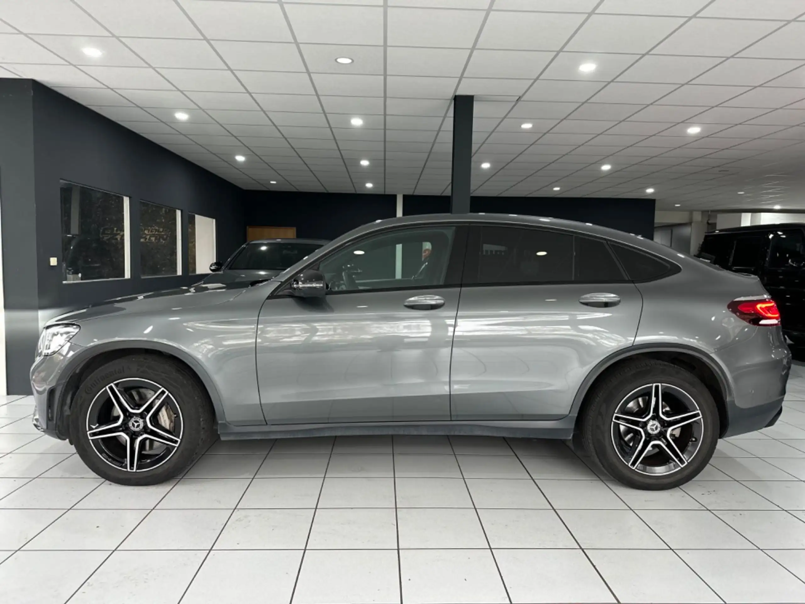 Mercedes-Benz - GLC 220