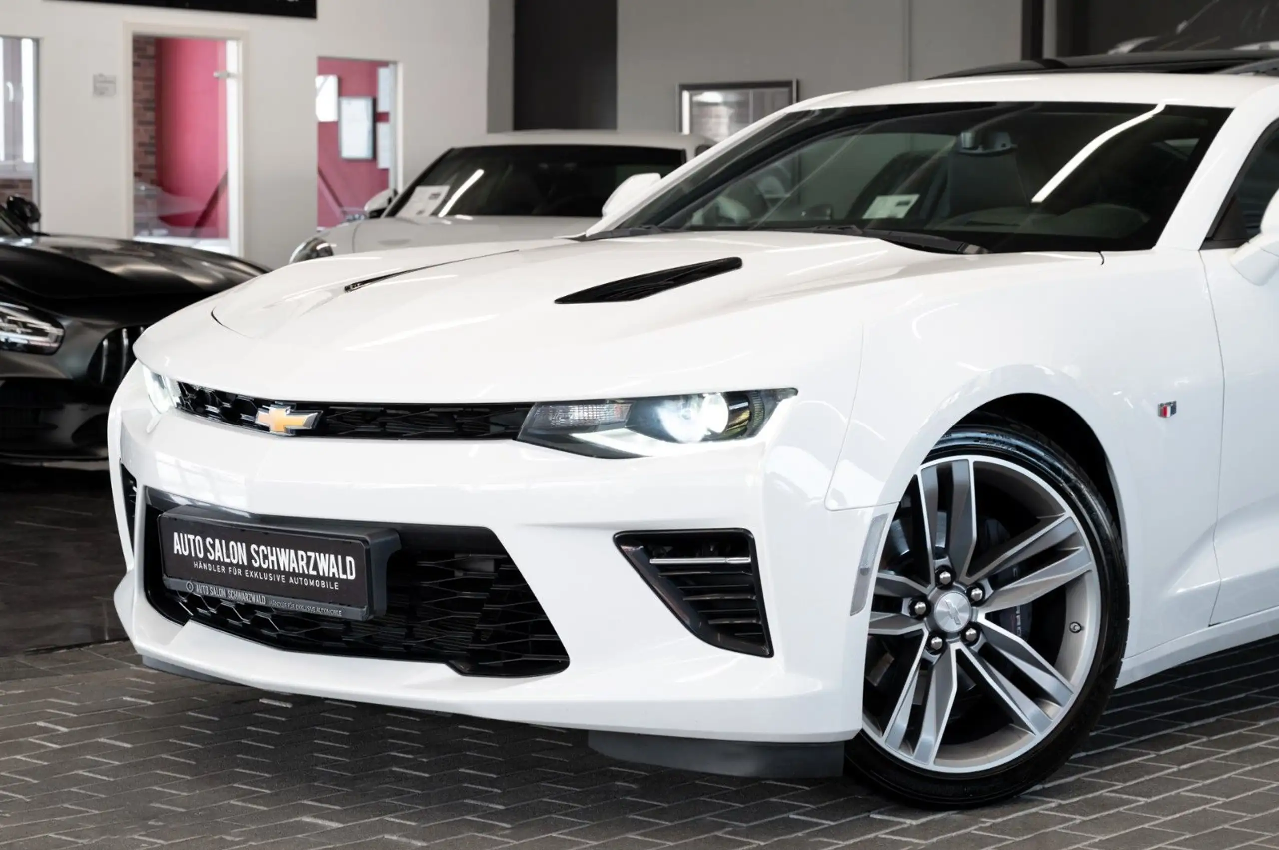 Chevrolet - Camaro