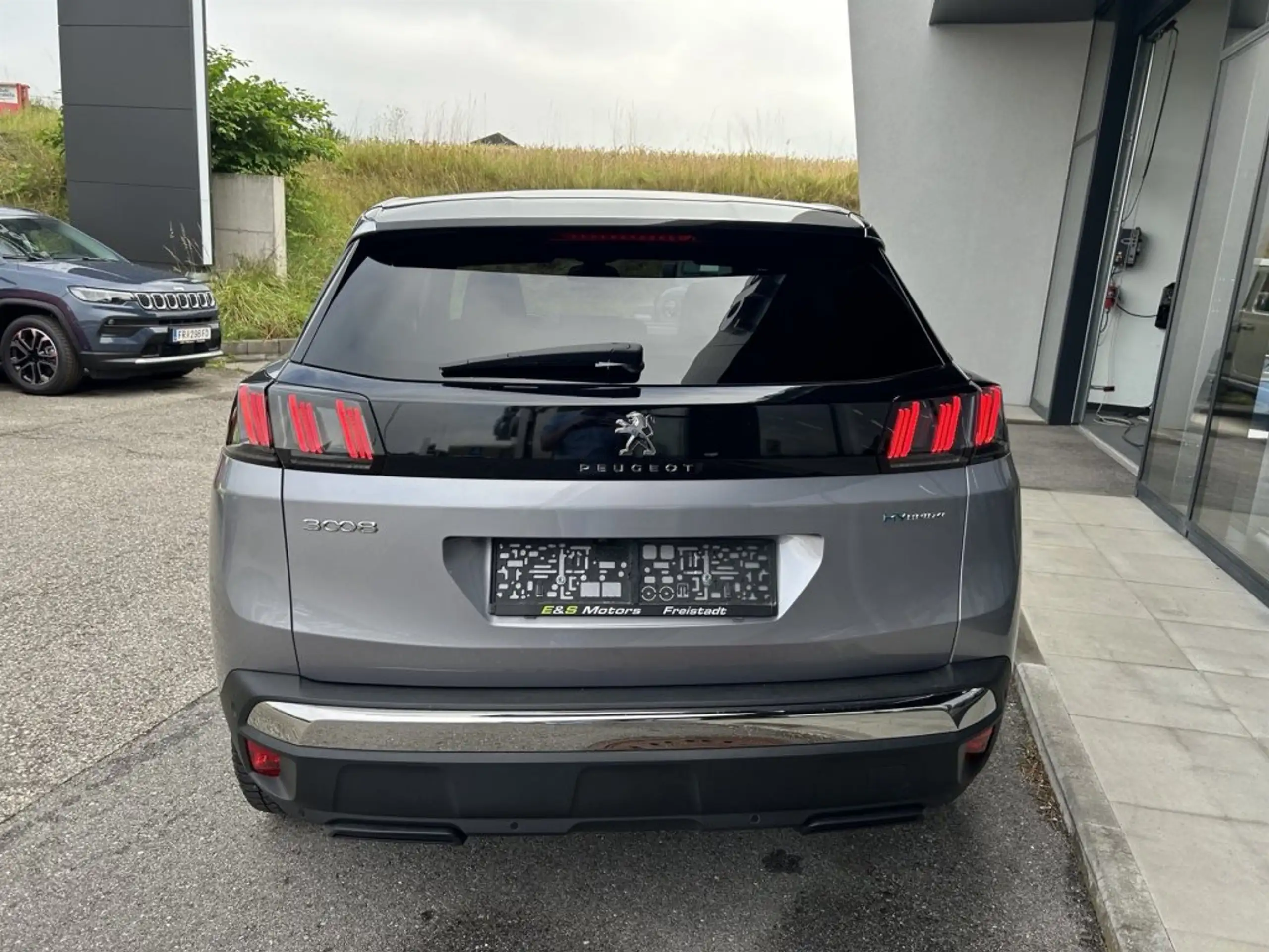 Peugeot - 3008