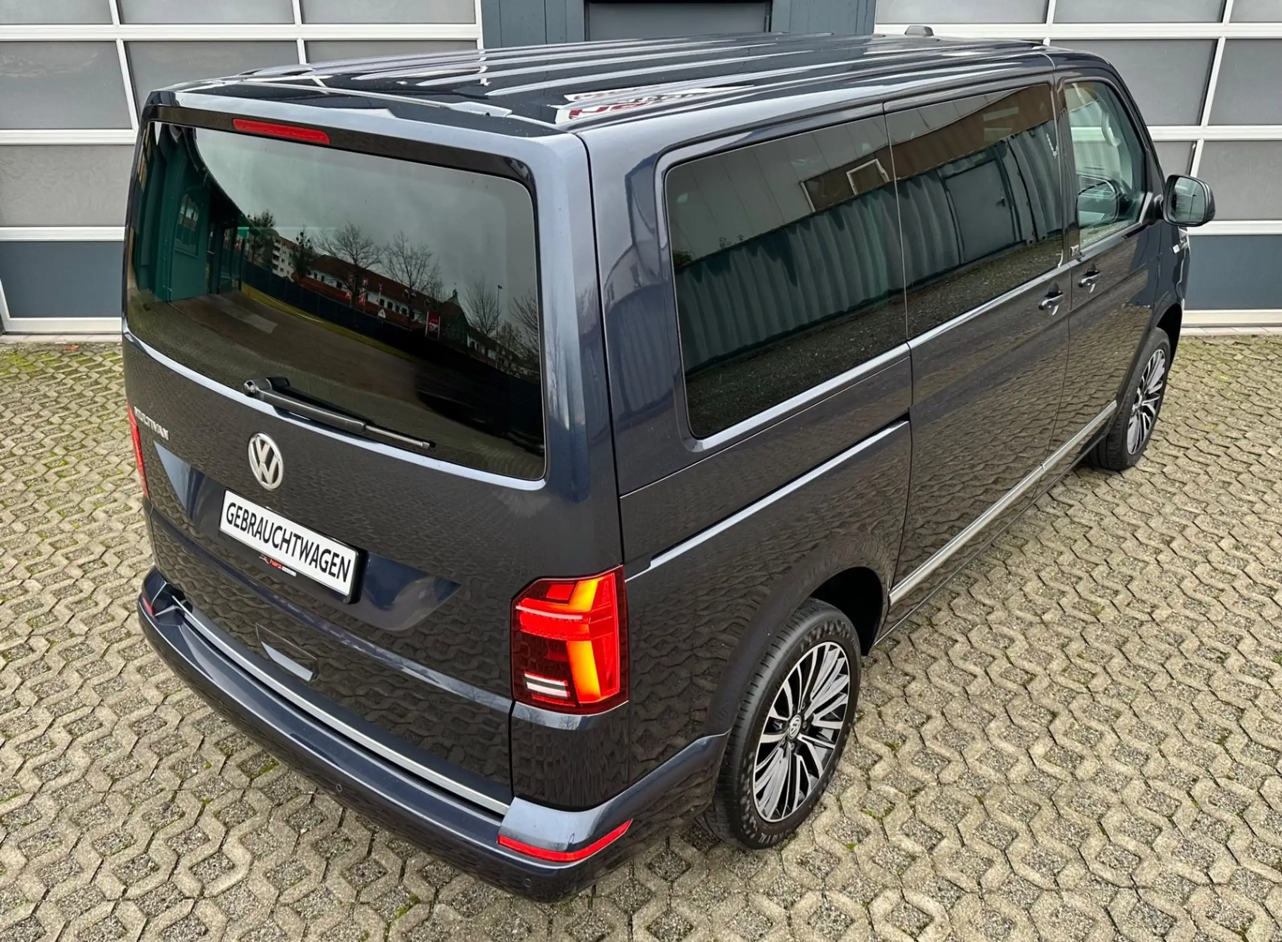 Volkswagen - T6 Multivan