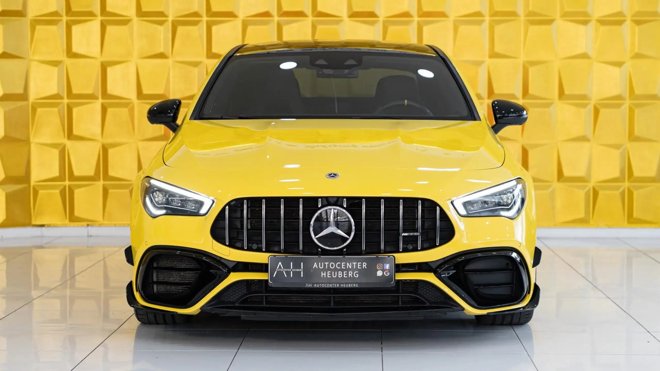 Mercedes-Benz - CLA 45 AMG