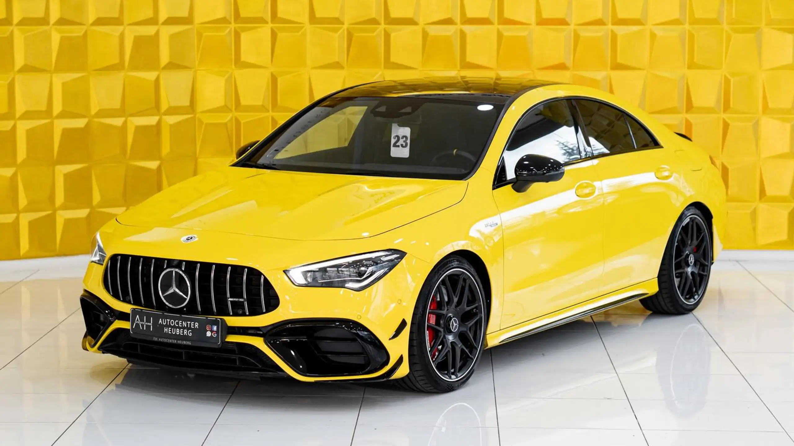 Mercedes-Benz - CLA 45 AMG