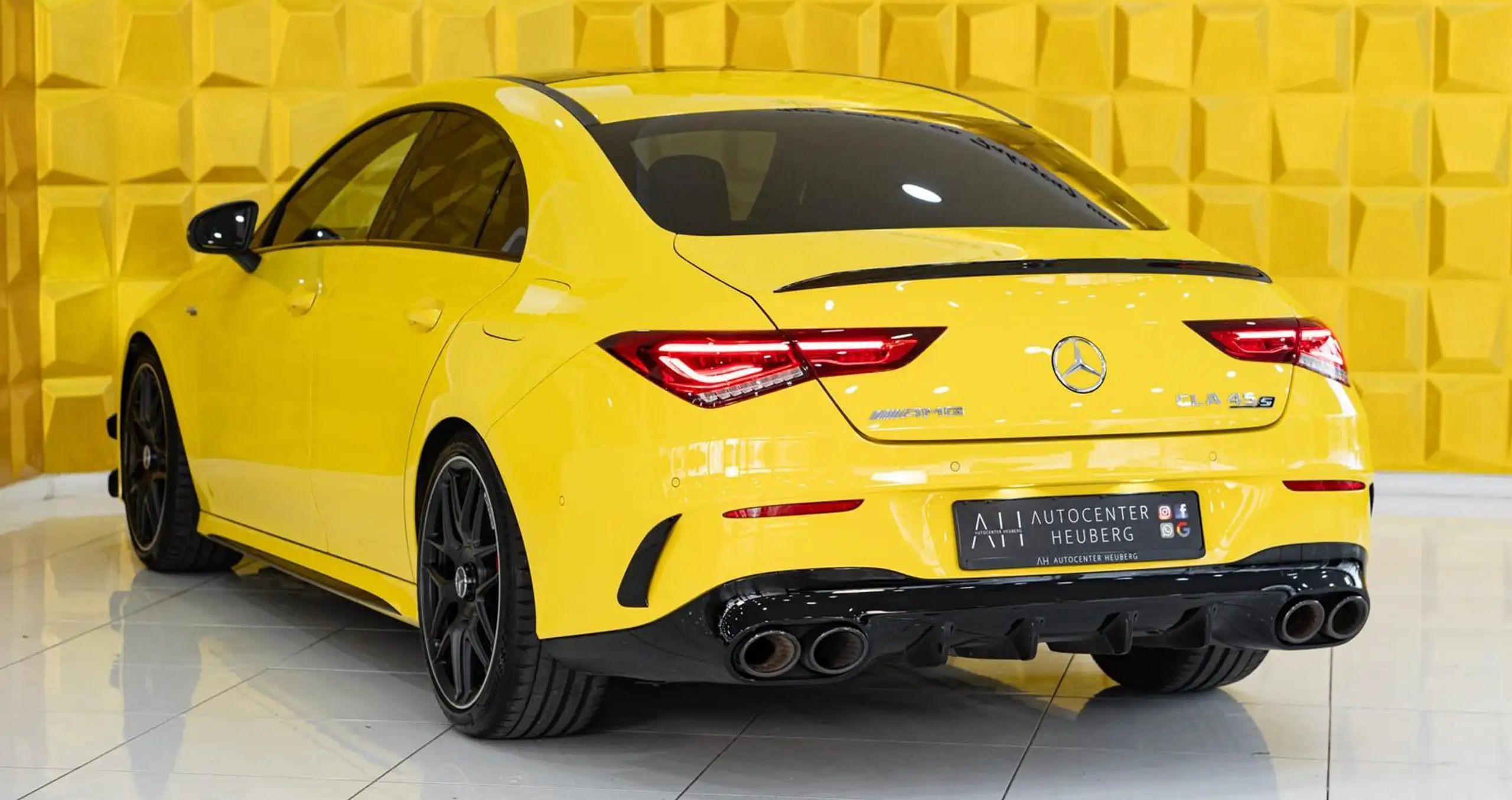 Mercedes-Benz - CLA 45 AMG