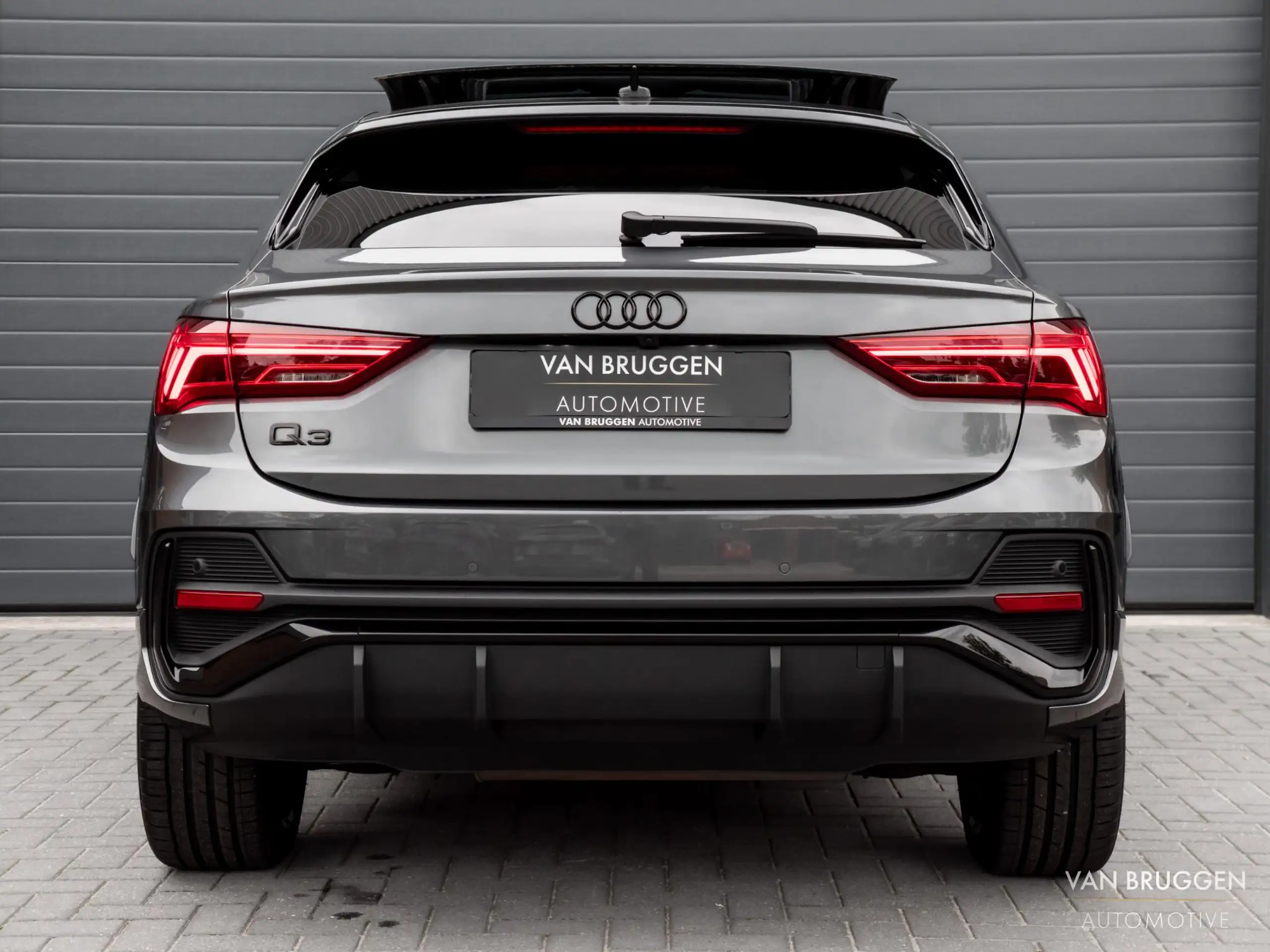 Audi - Q3