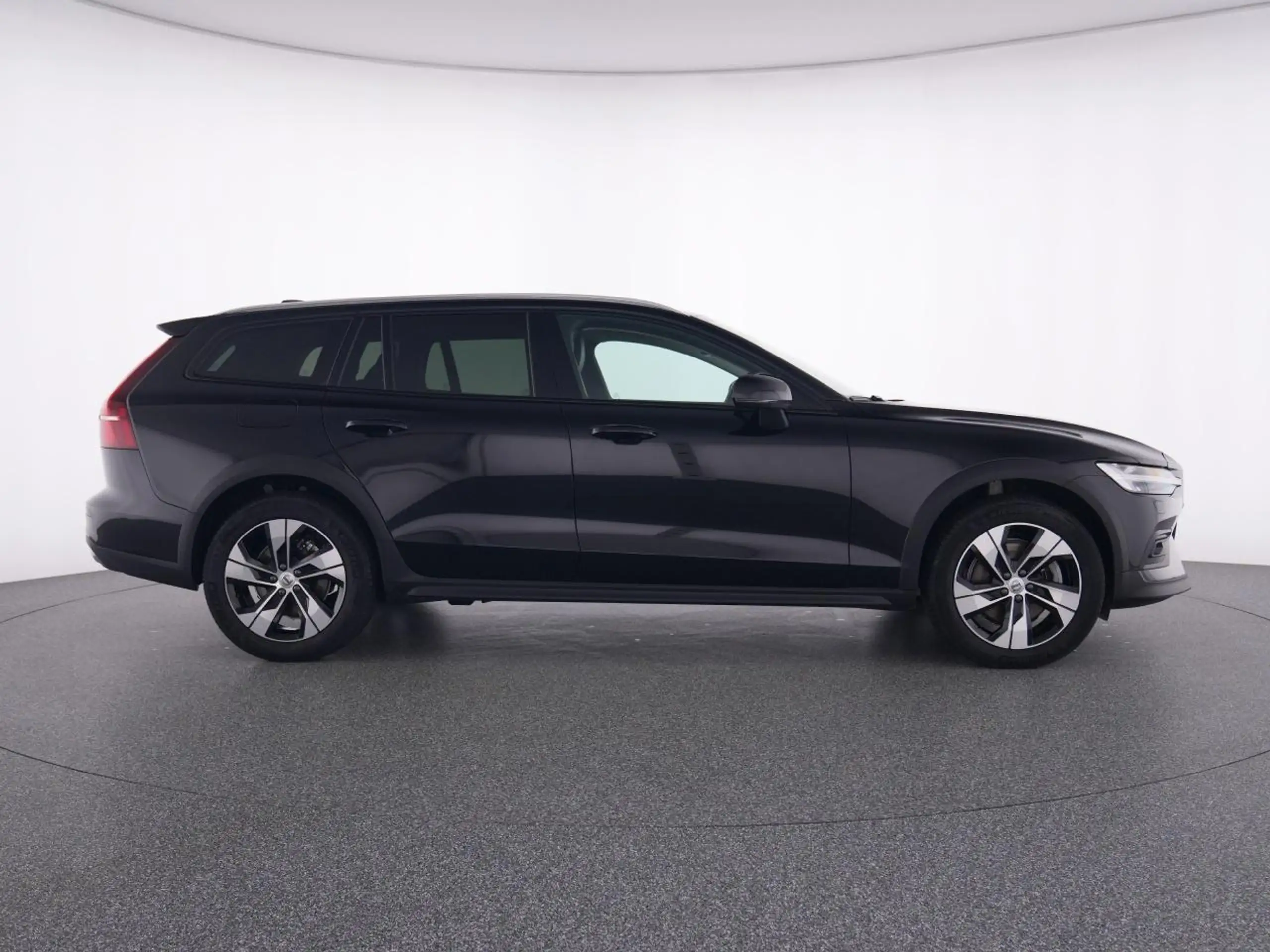 Volvo - V60 Cross Country