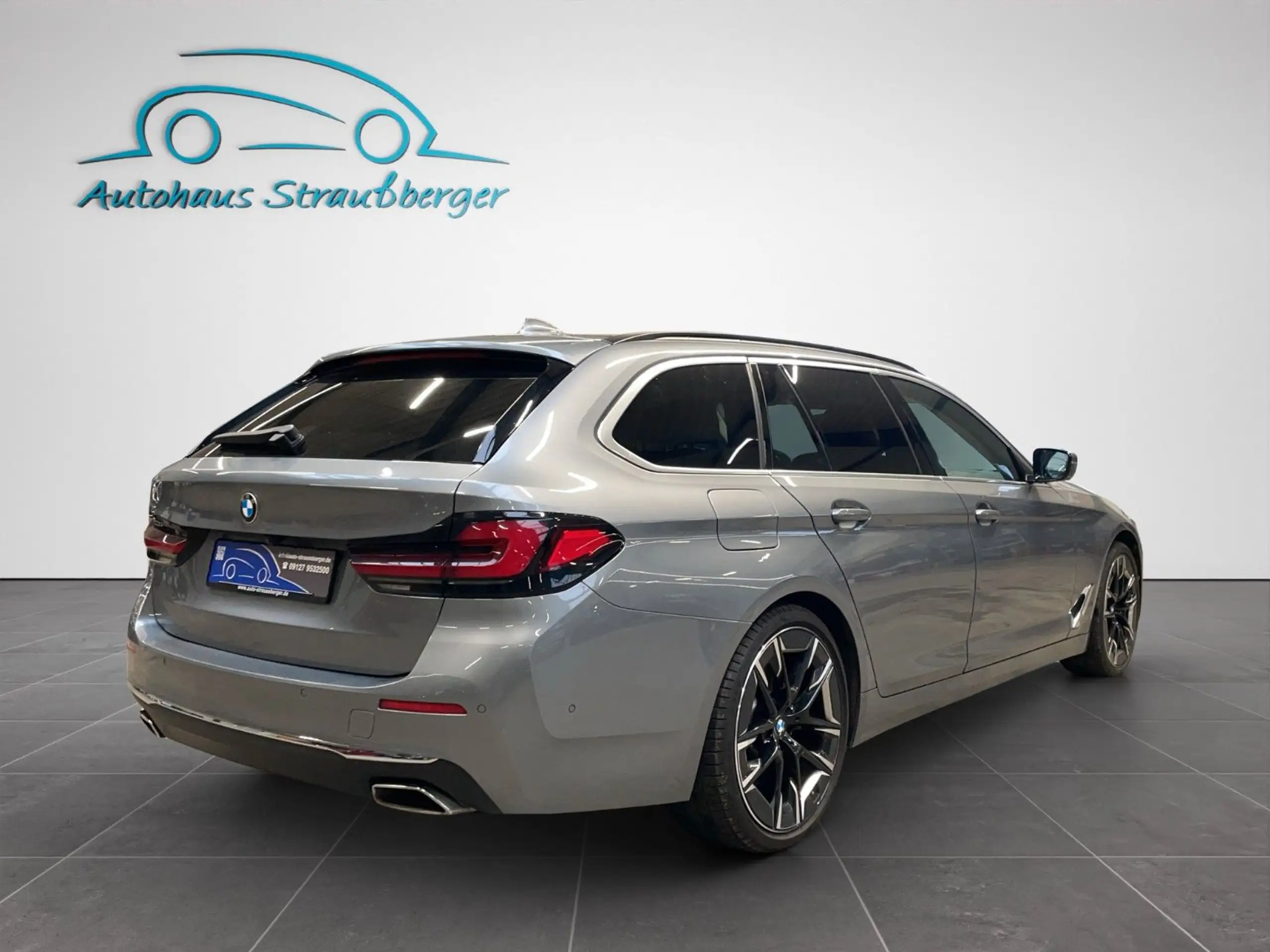 BMW - 530