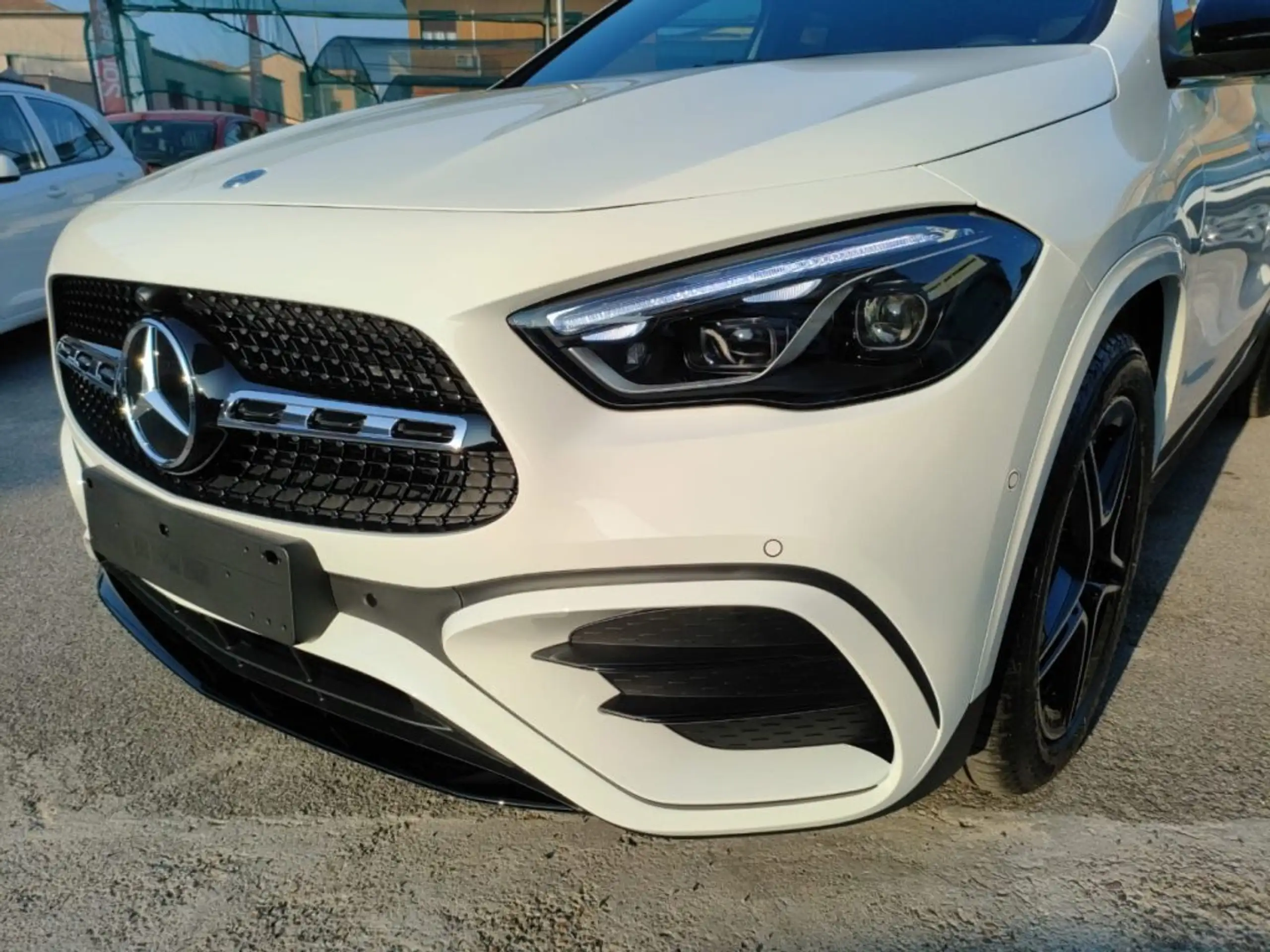 Mercedes-Benz - GLA 200