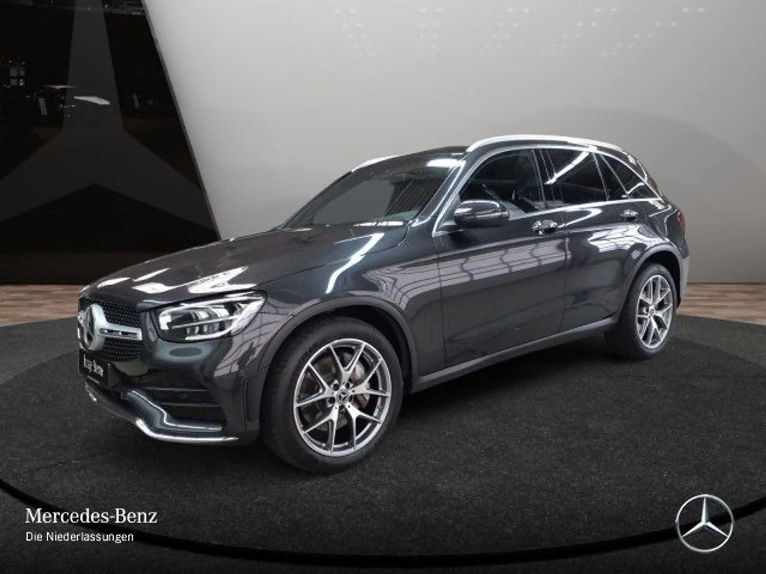 Mercedes-Benz - GLC 300