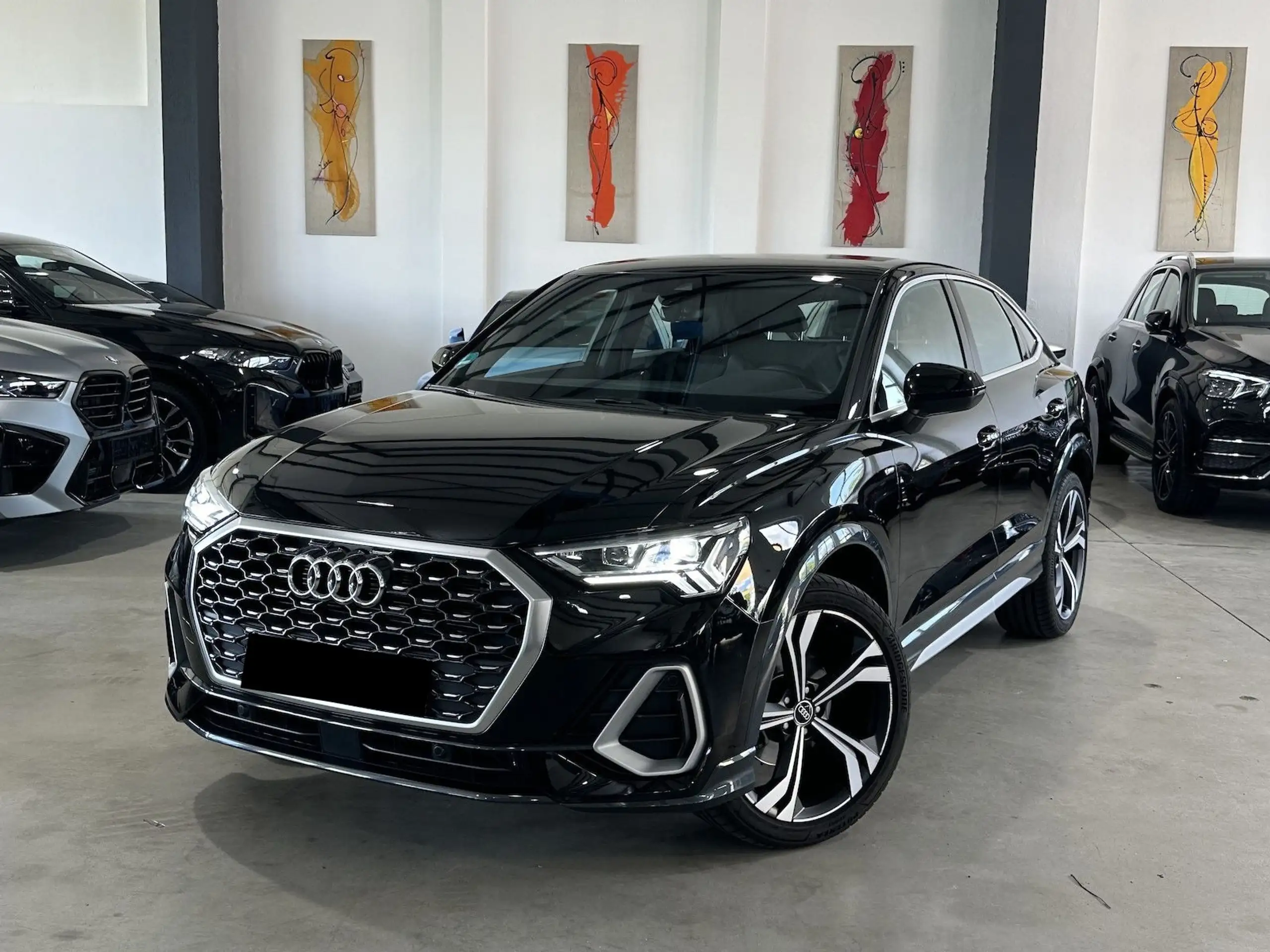 Audi - Q3