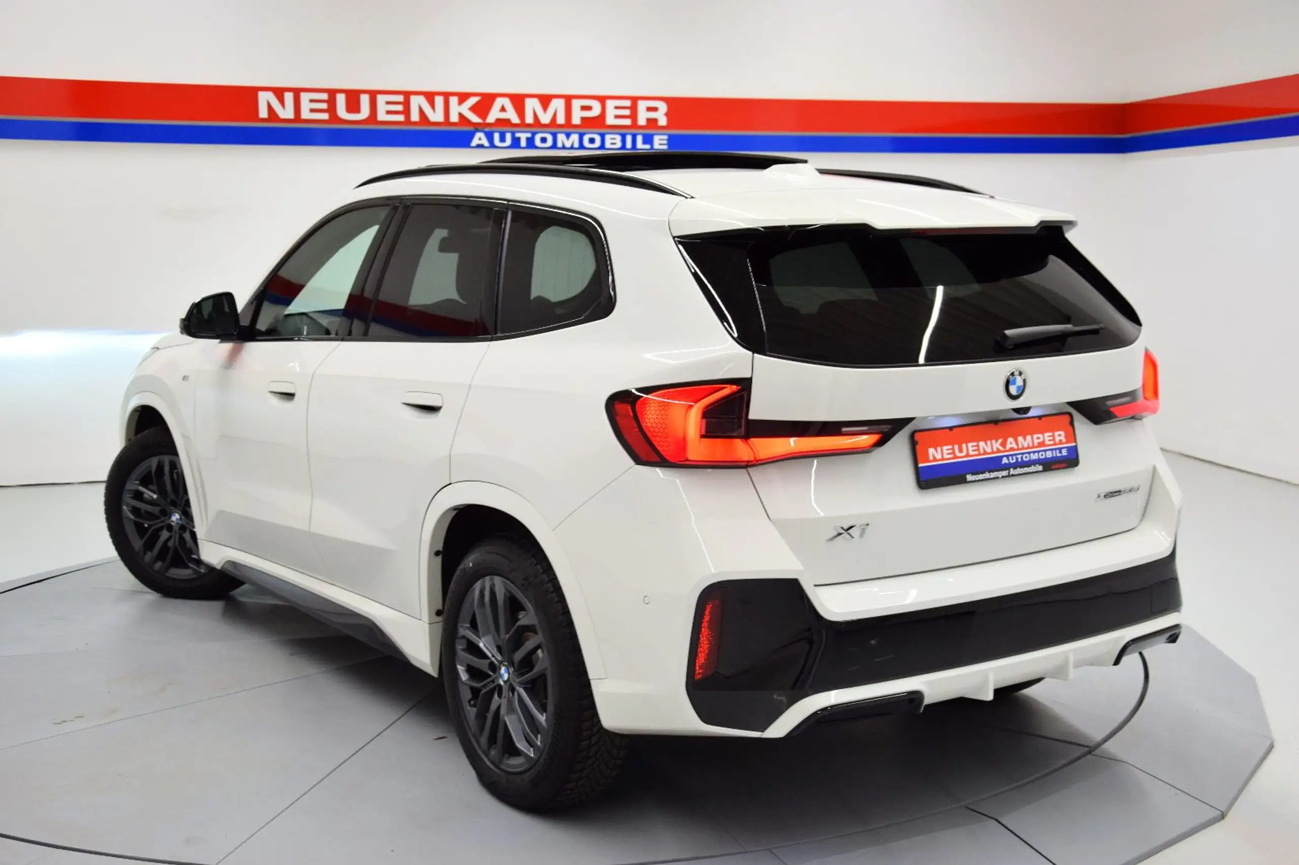 BMW - X1