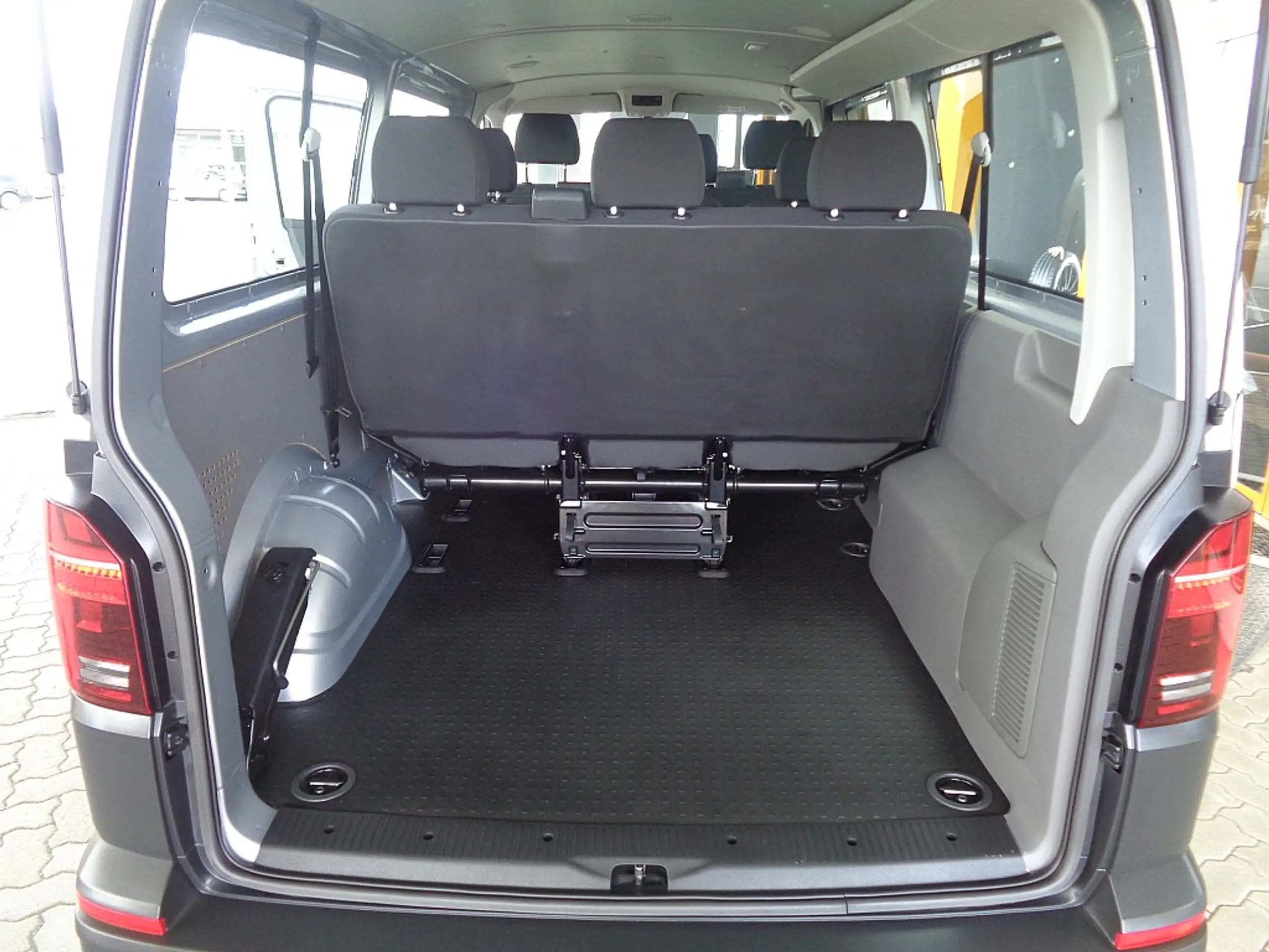 Volkswagen - T6.1 Kombi