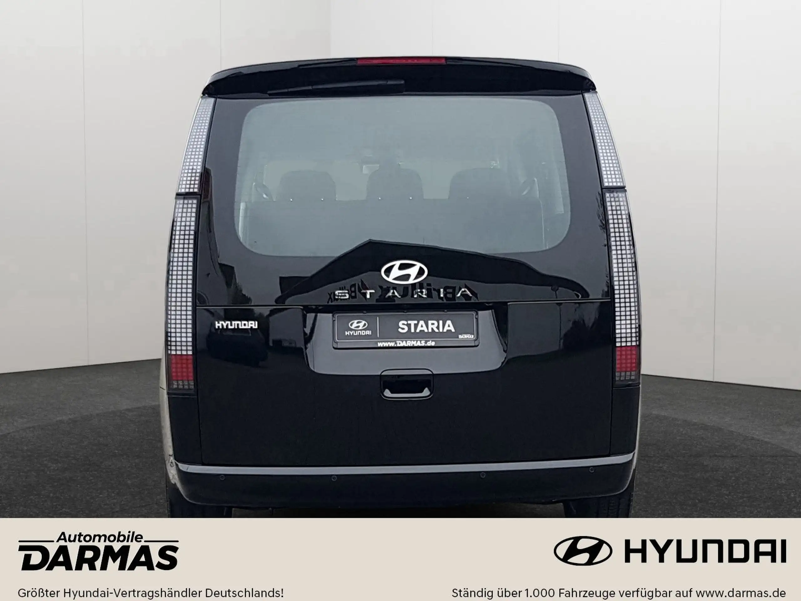 Hyundai - STARIA