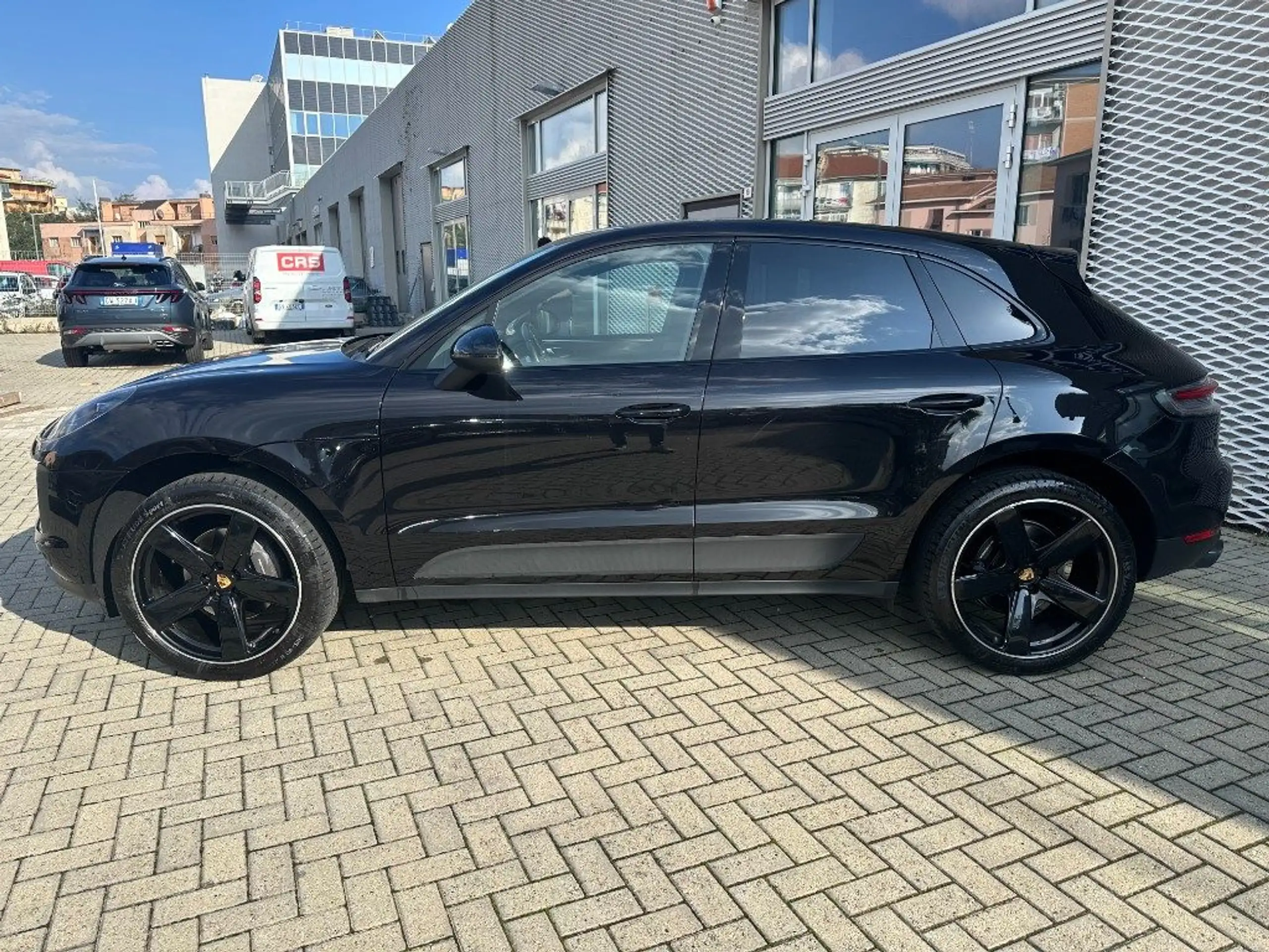 Porsche - Macan