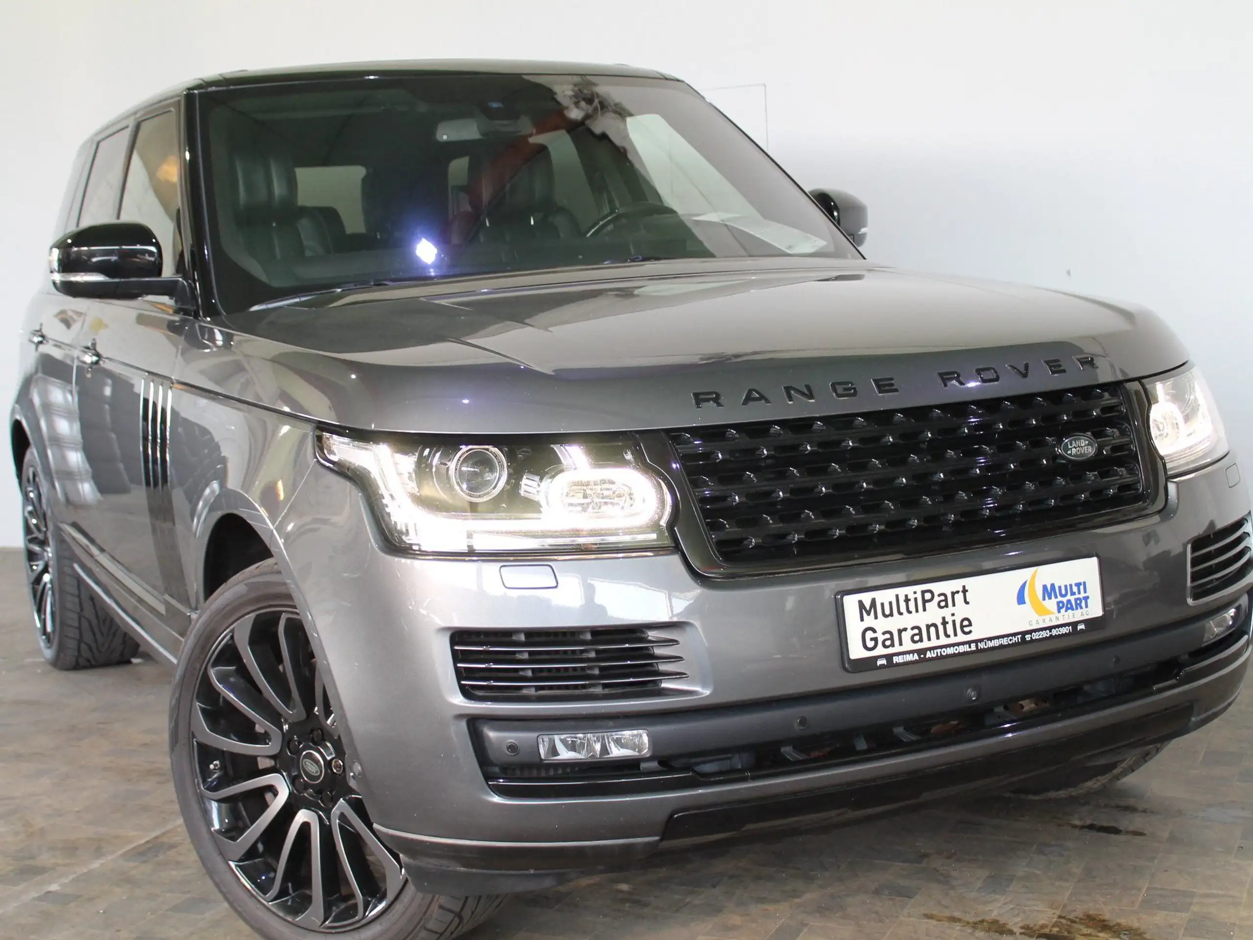 Land Rover - Range Rover