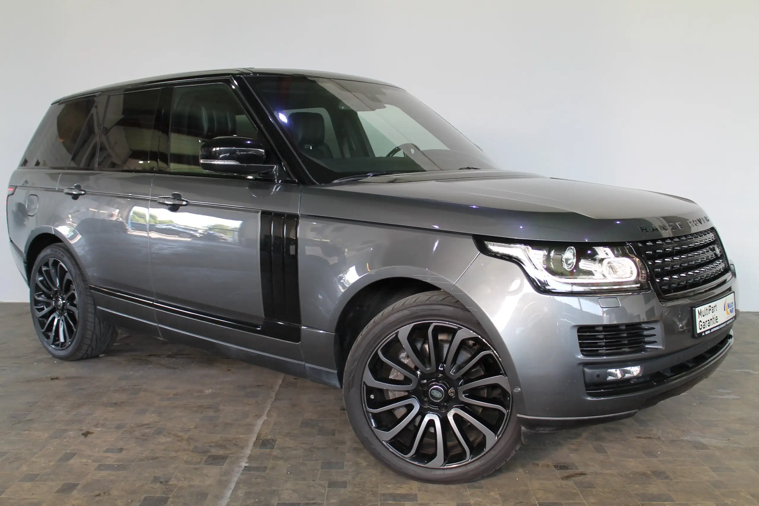 Land Rover - Range Rover