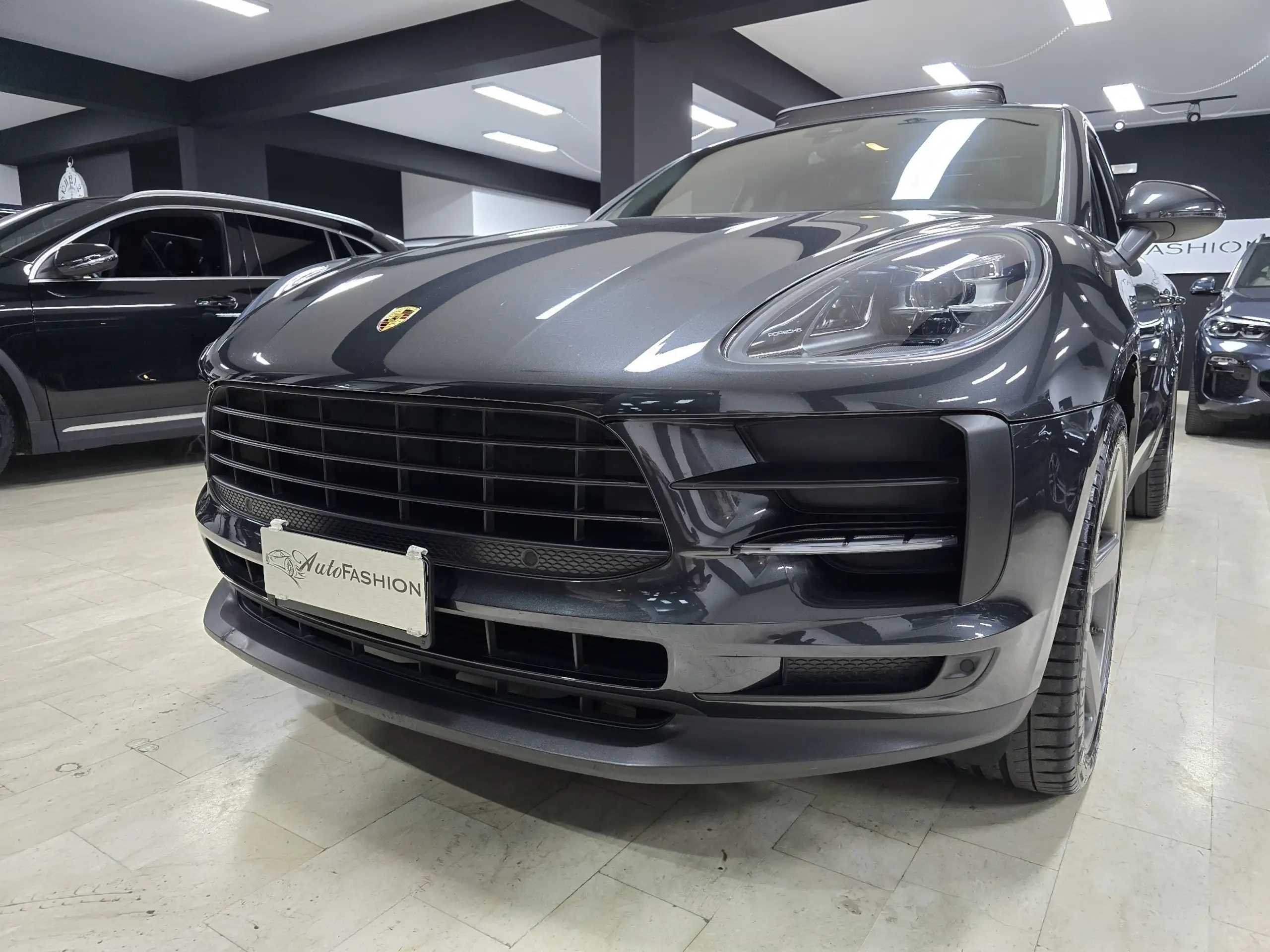 Porsche - Macan