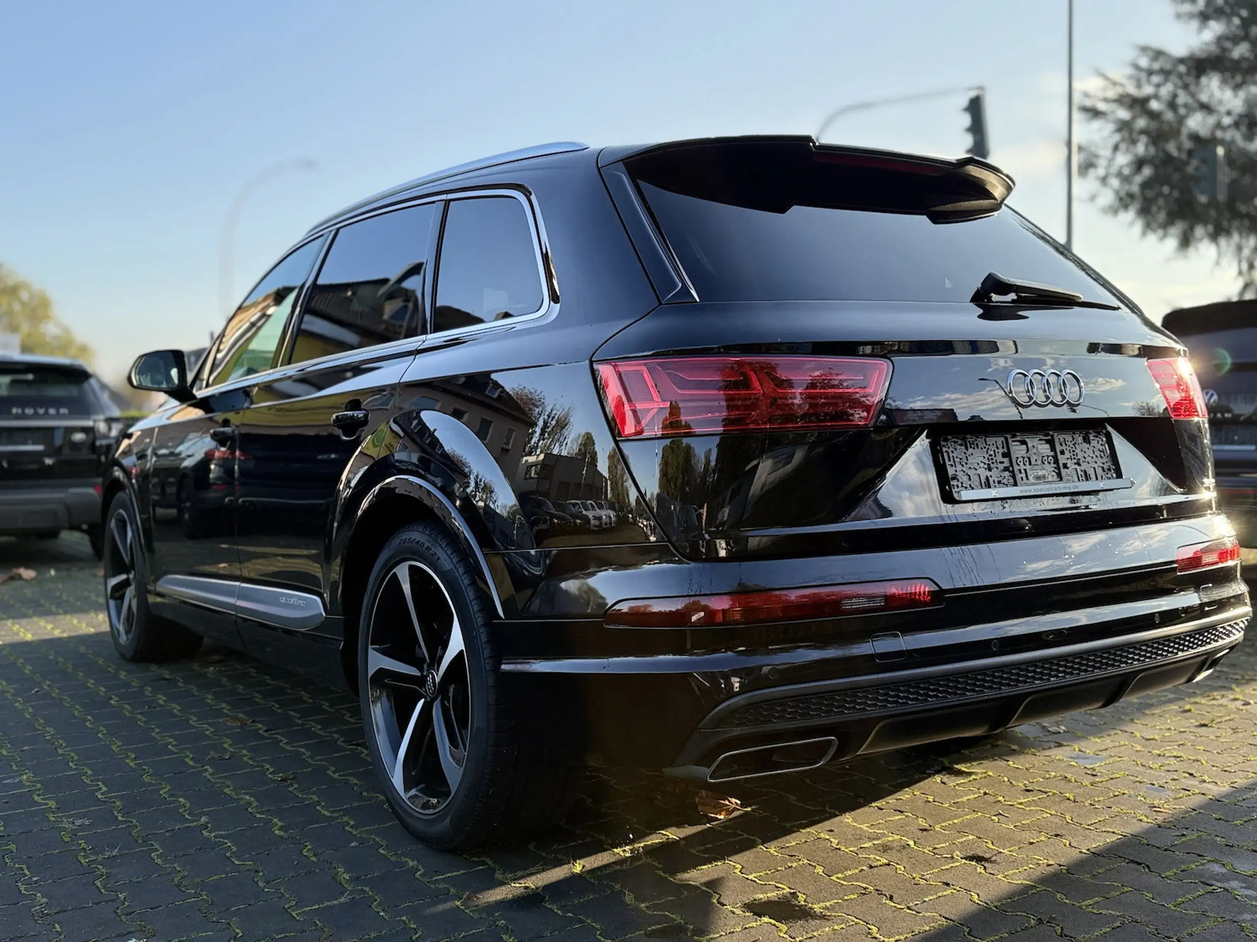 Audi - Q7