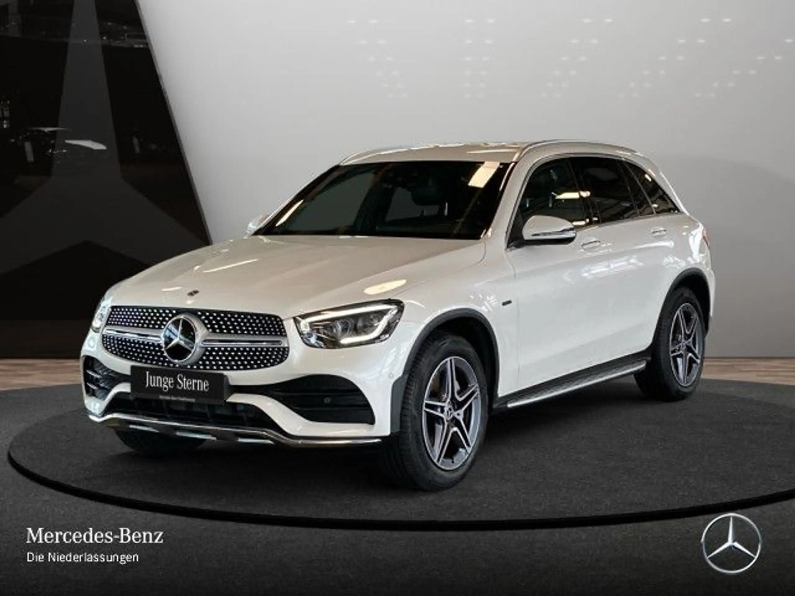 Mercedes-Benz - GLC 300