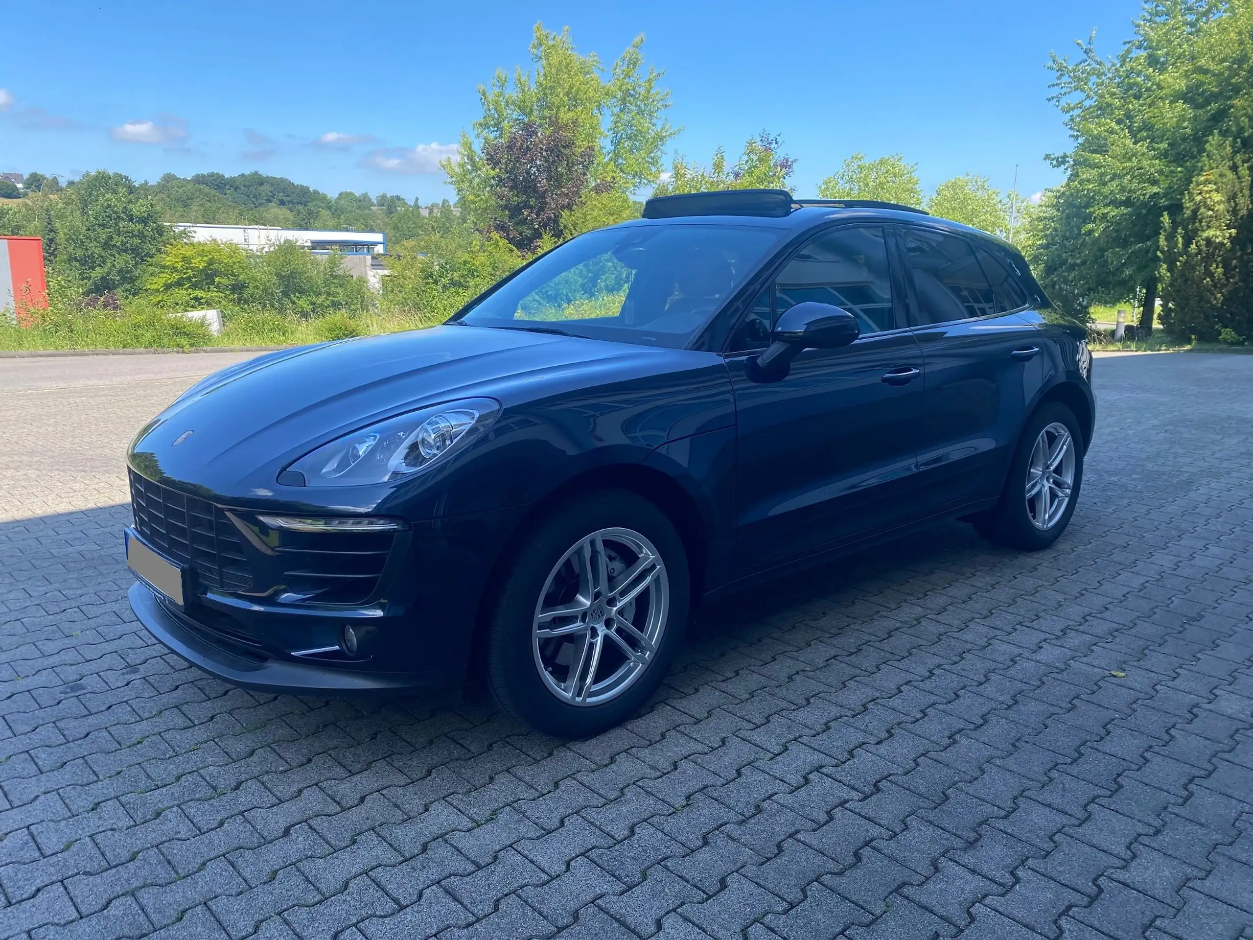 Porsche - Macan