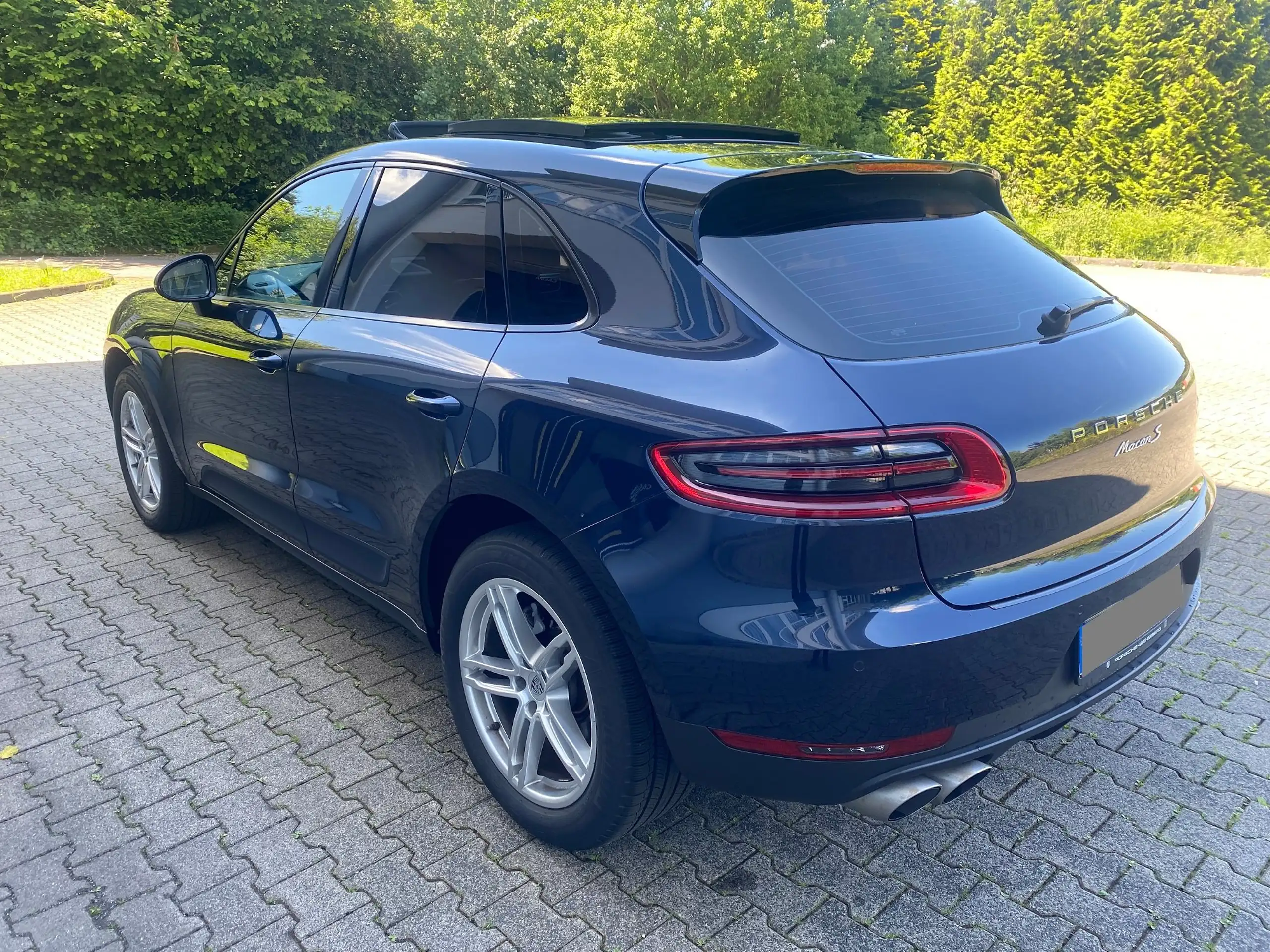 Porsche - Macan