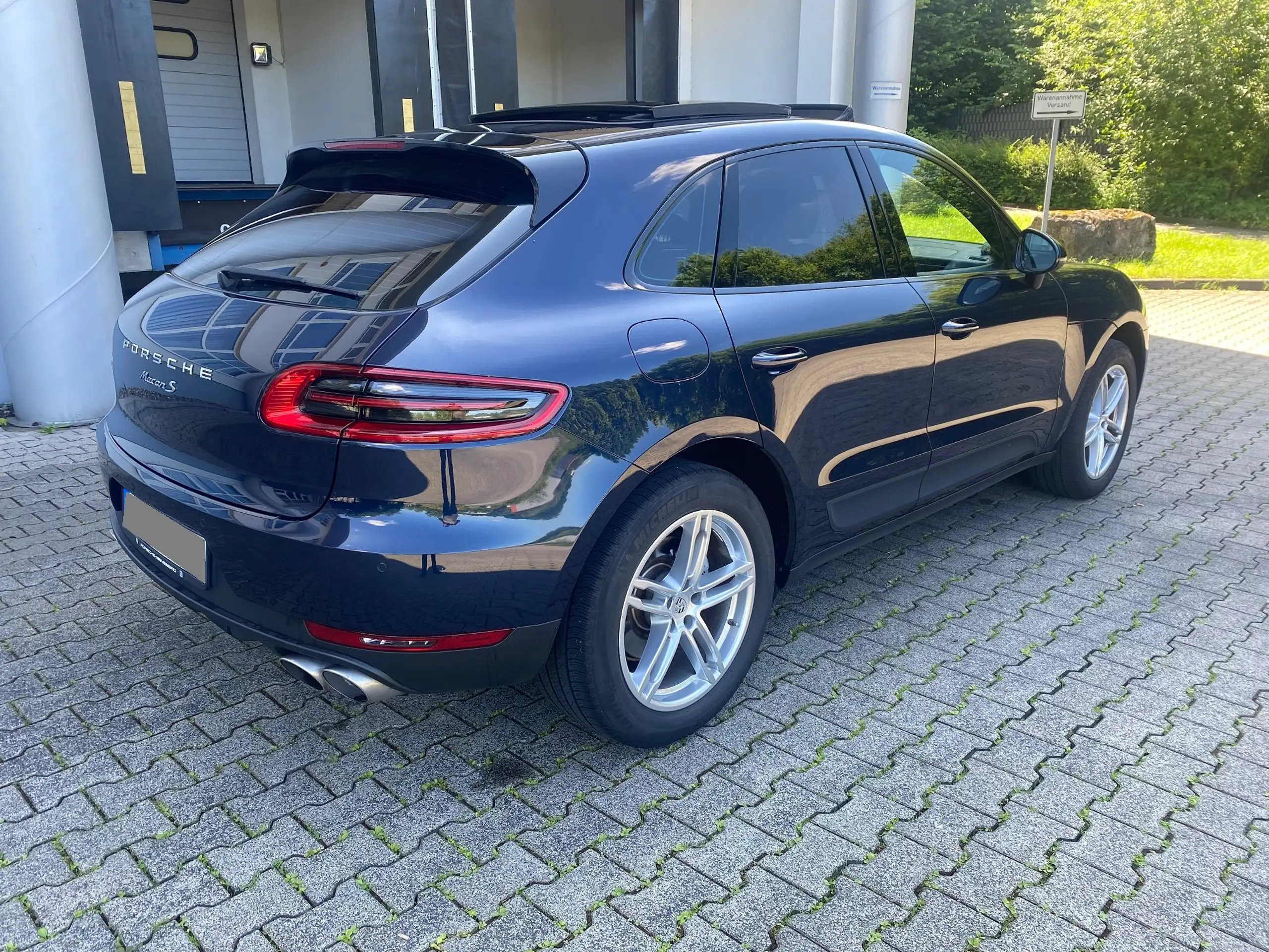 Porsche - Macan