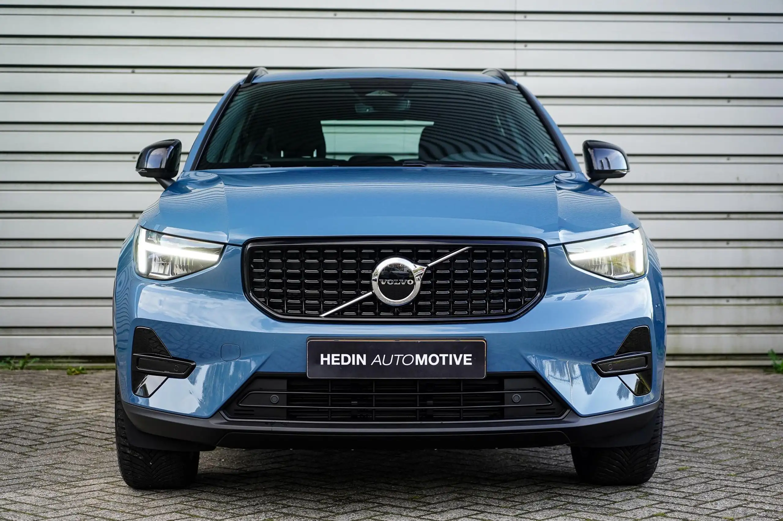 Volvo - XC40