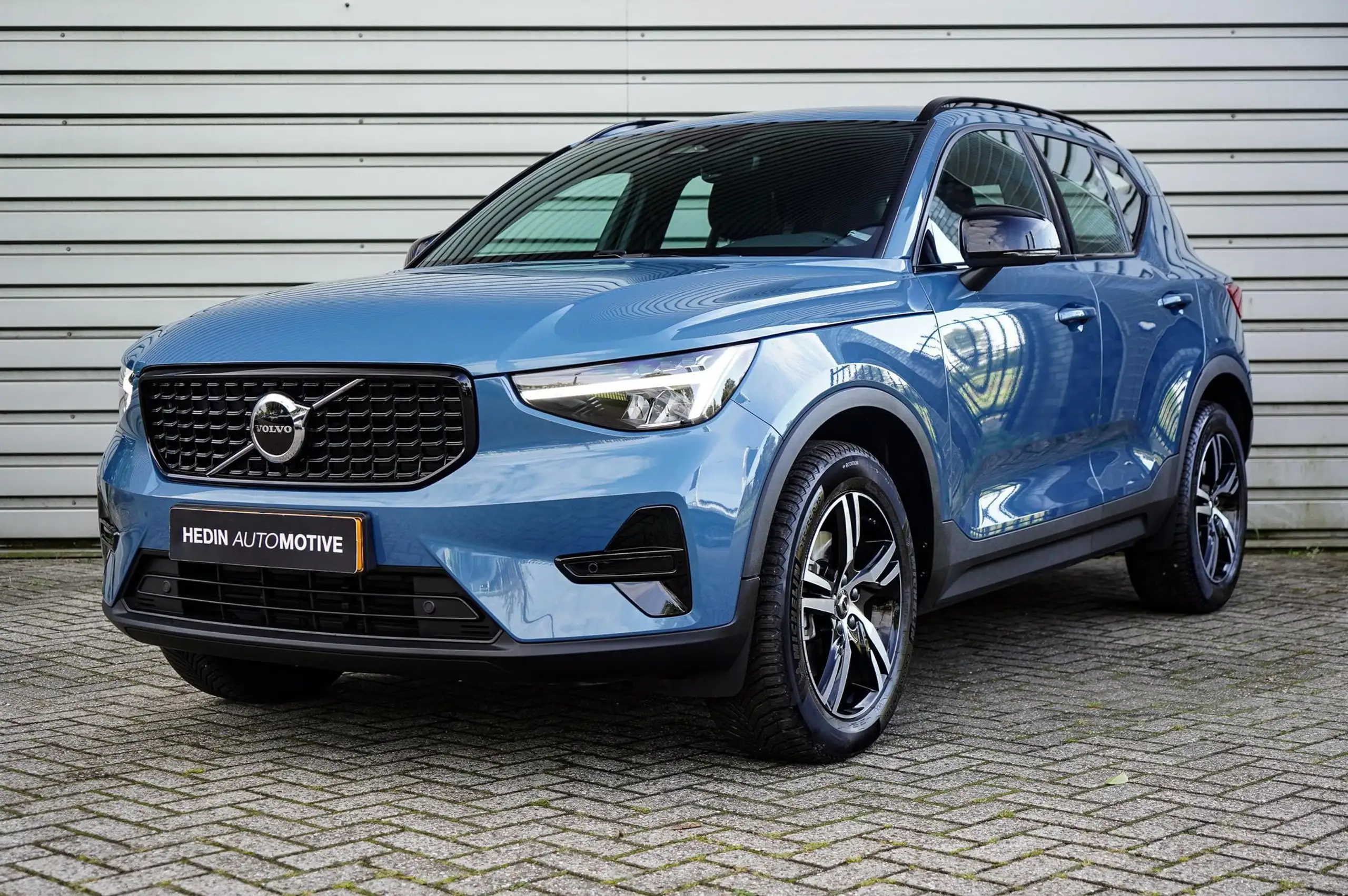 Volvo - XC40