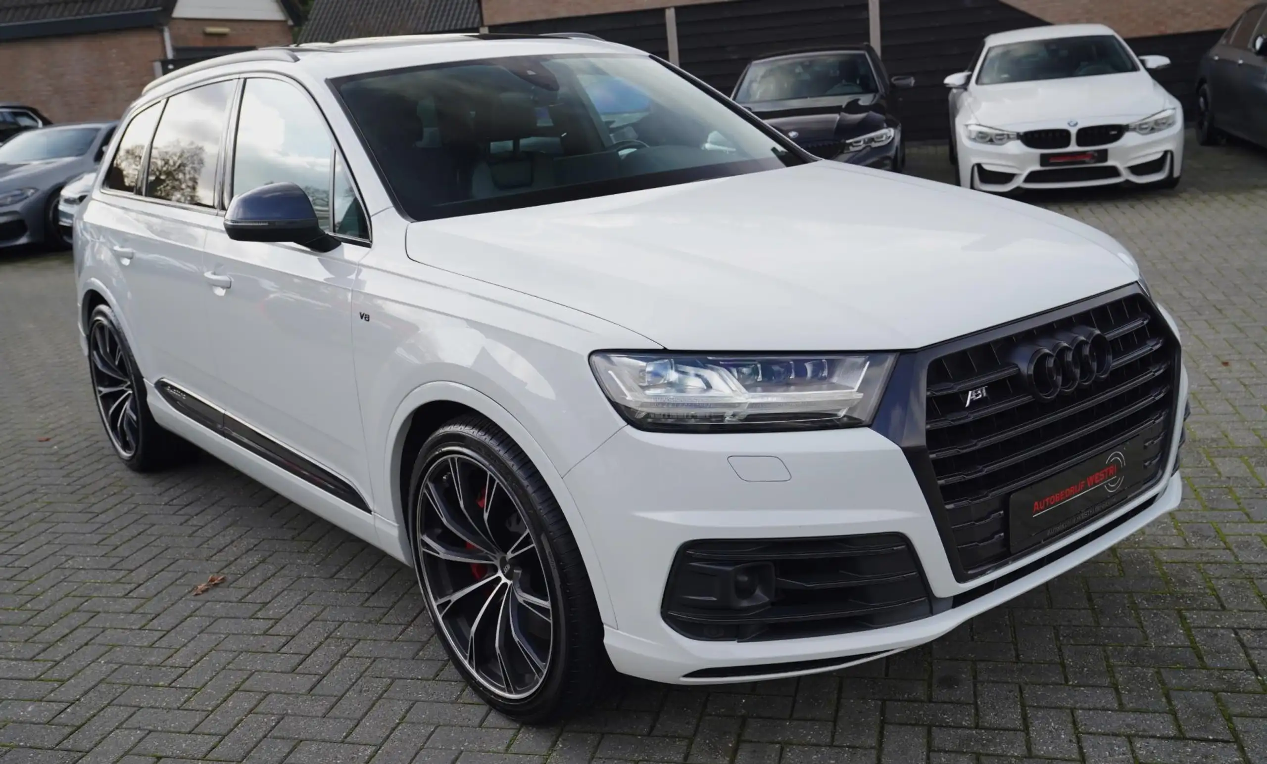 Audi - SQ7