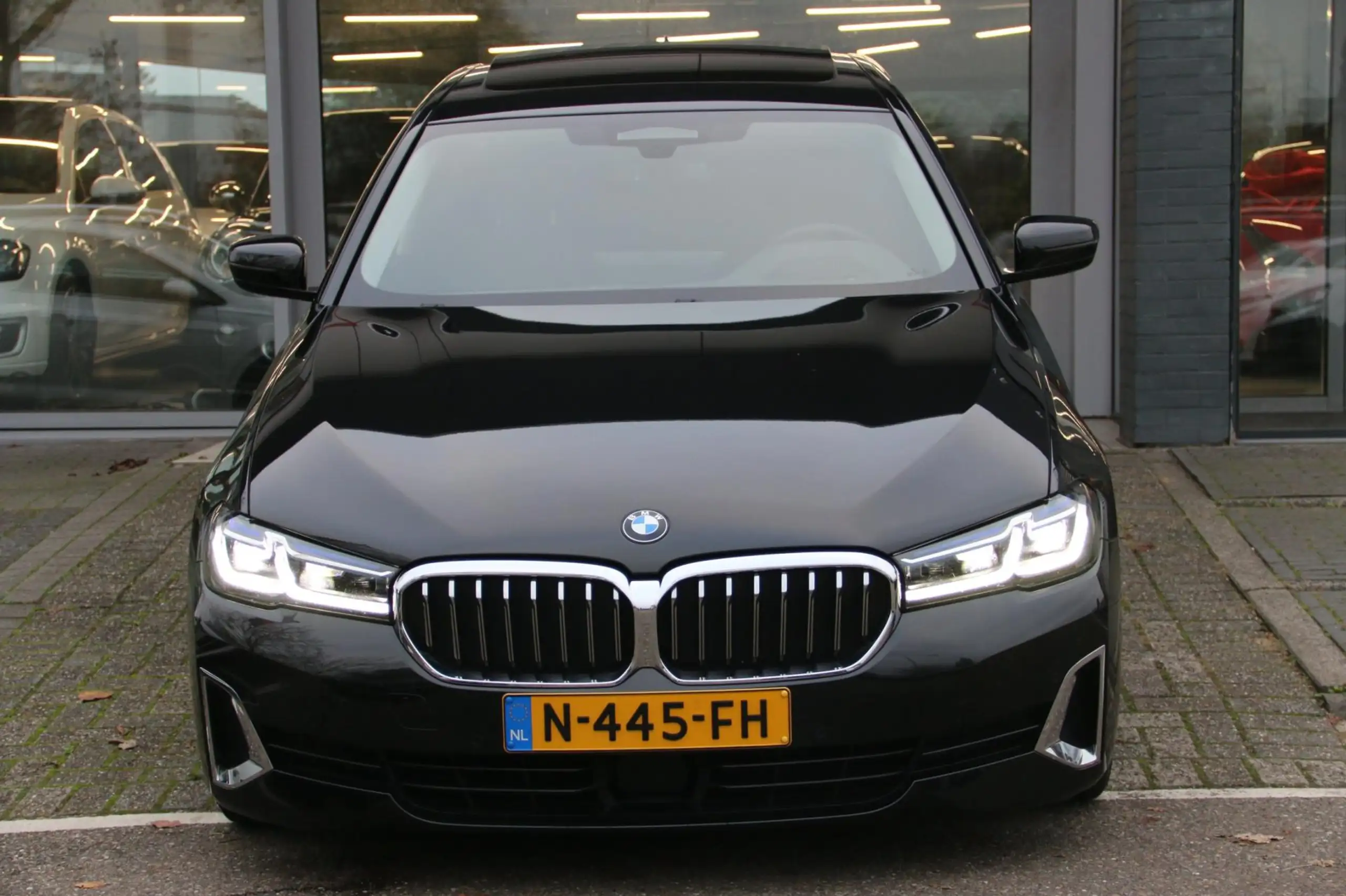 BMW - 545