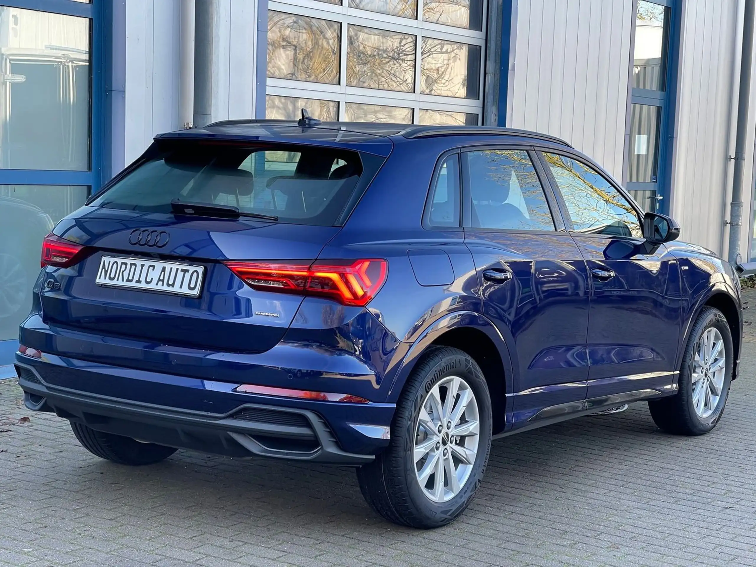 Audi - Q3