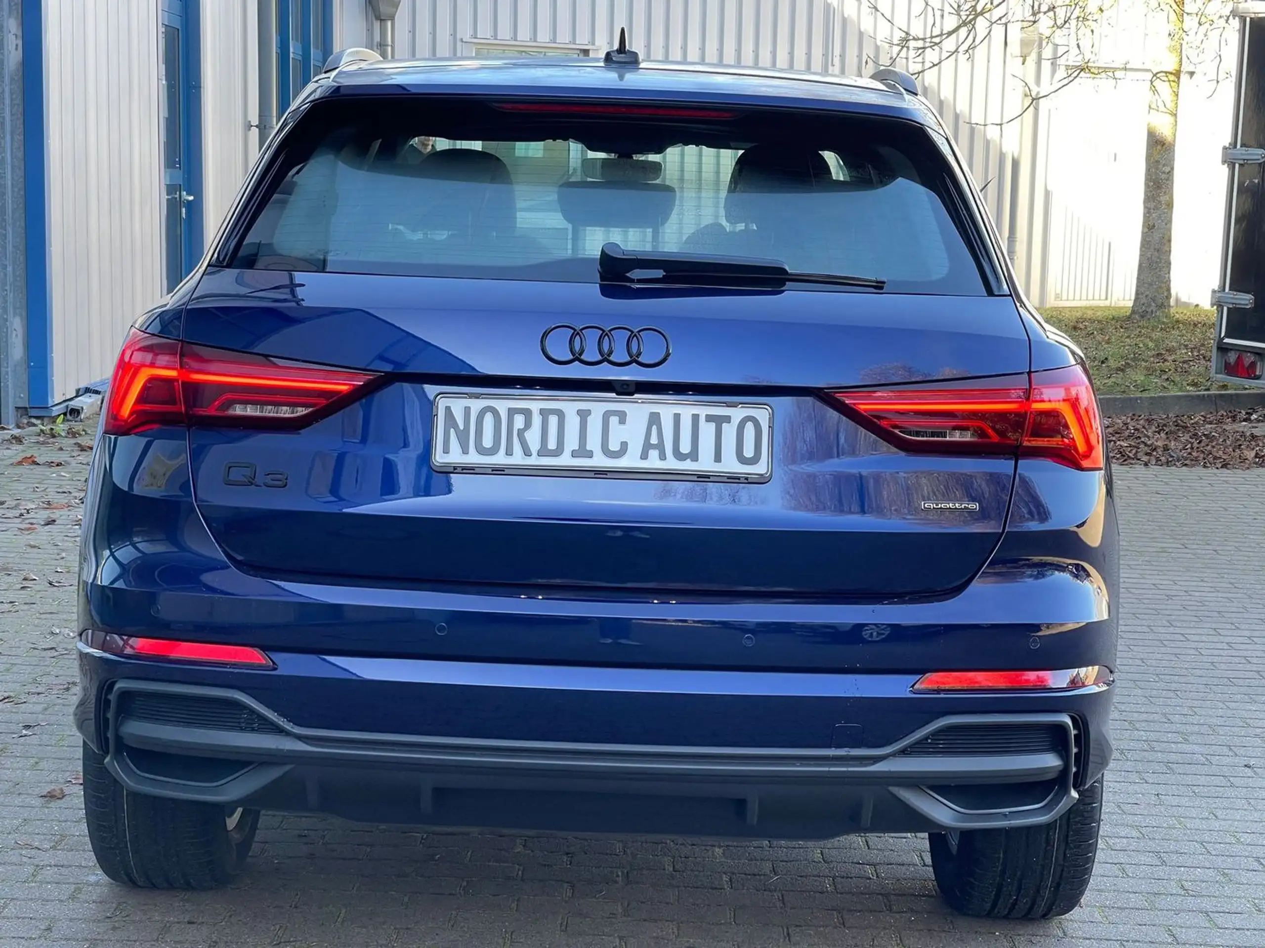 Audi - Q3