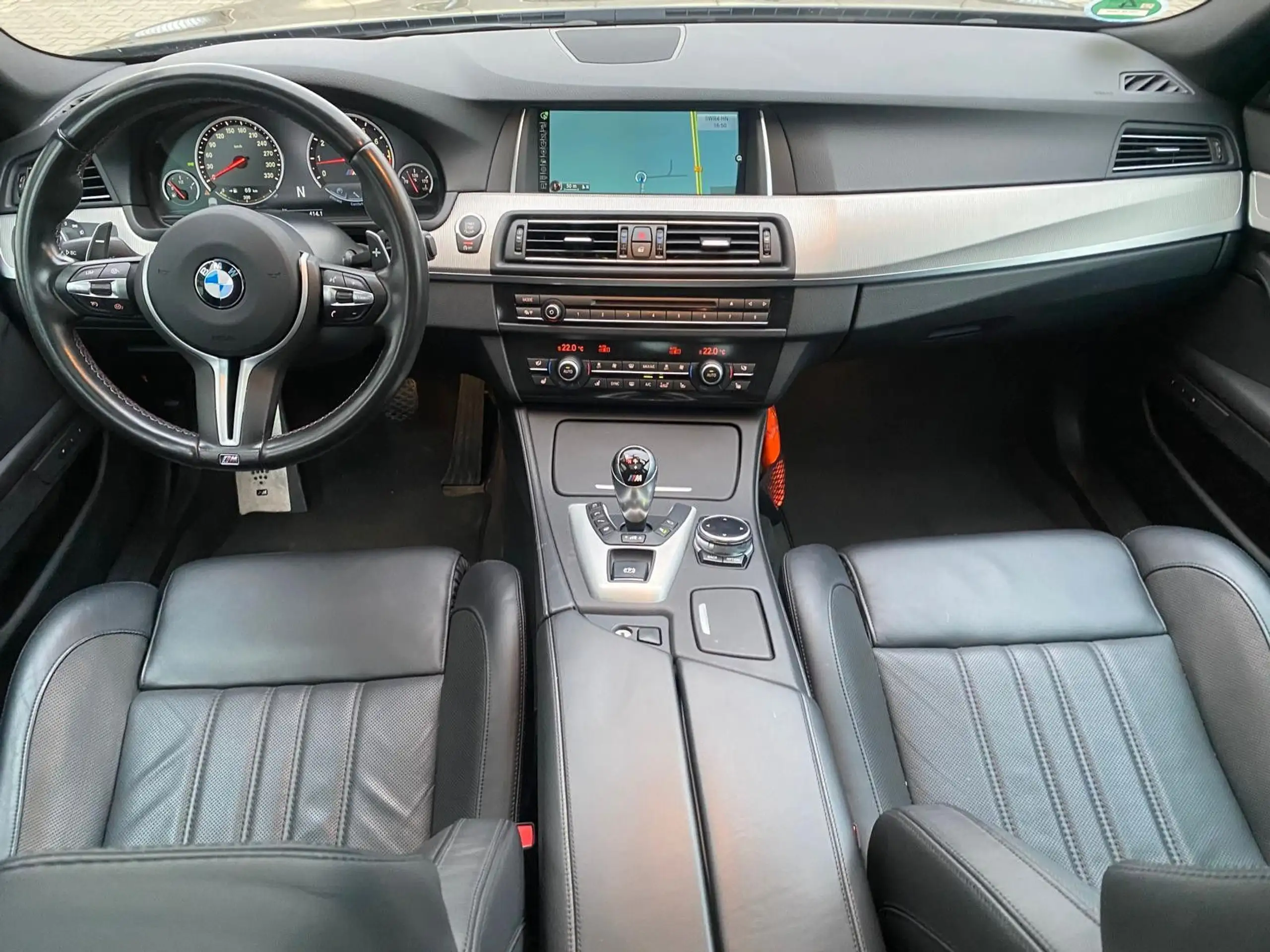 BMW - M5