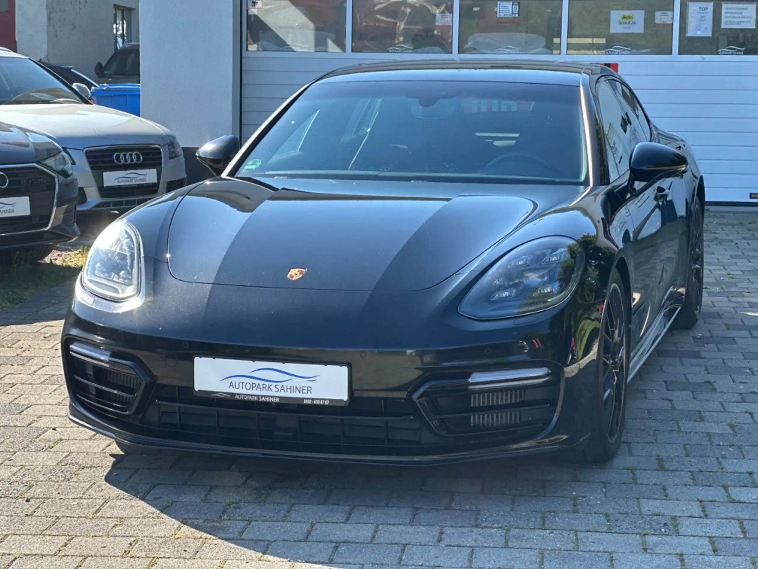 Porsche - Panamera