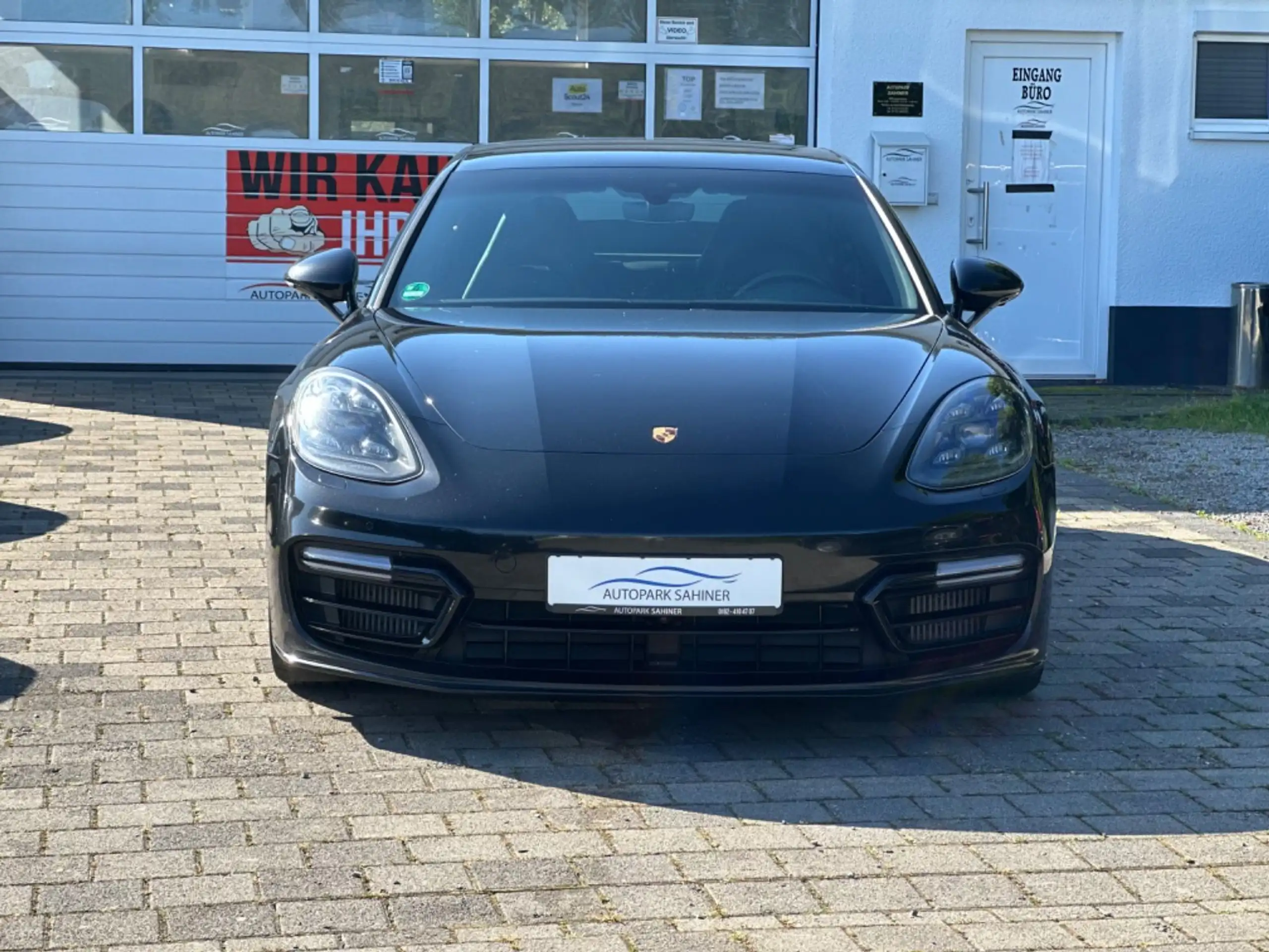 Porsche - Panamera