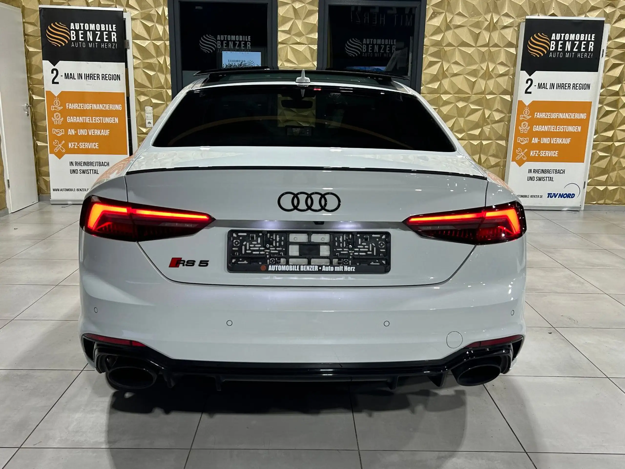 Audi - RS5