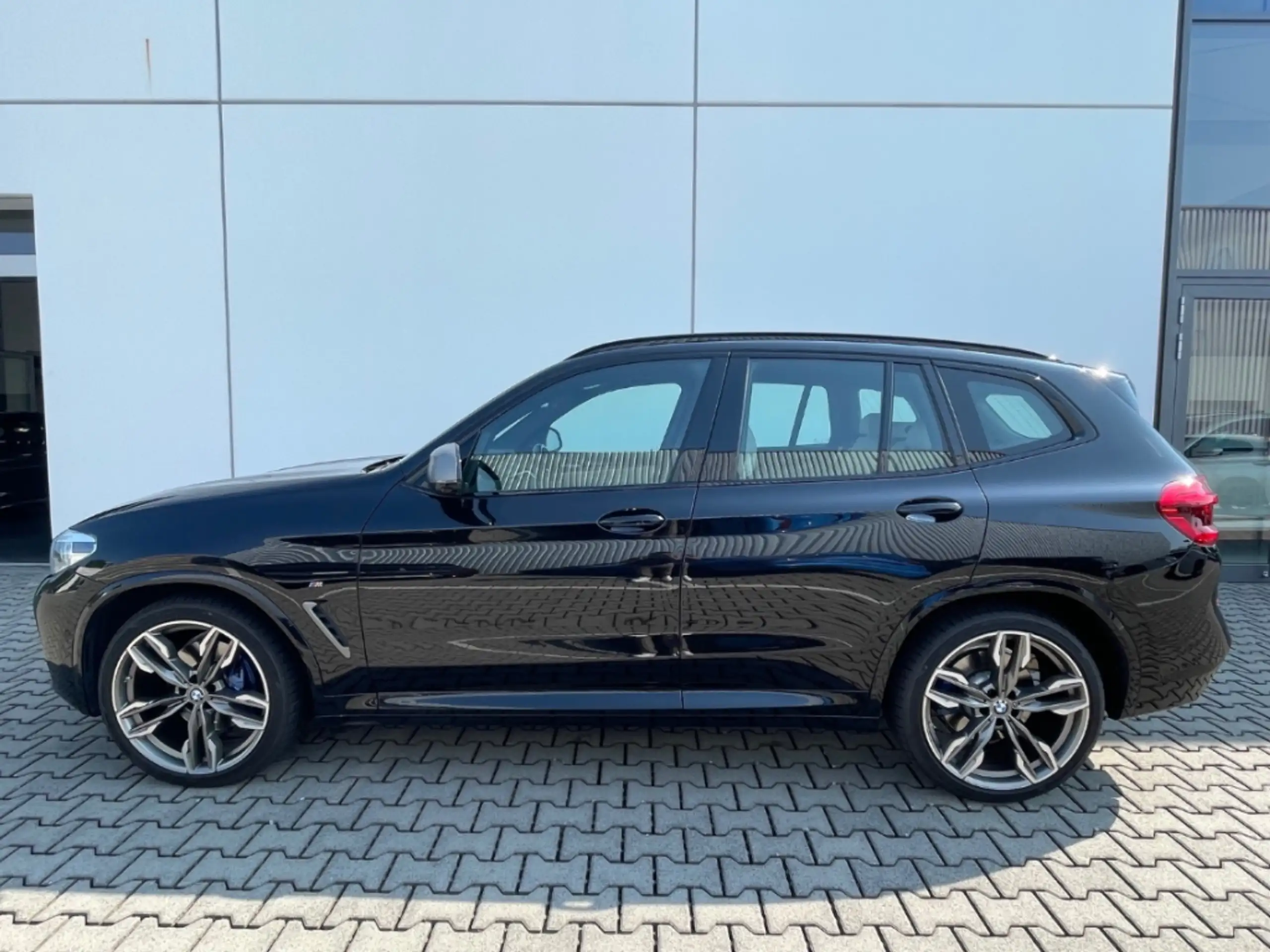 BMW - X3