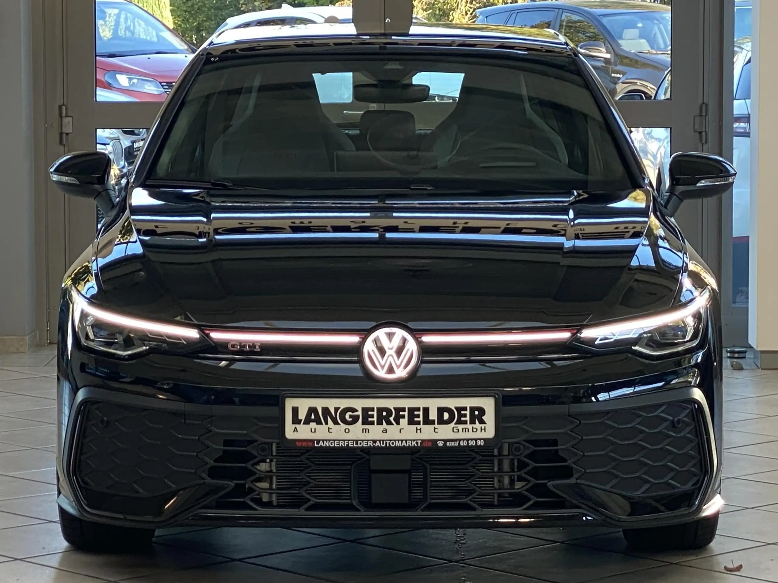 Volkswagen - Golf