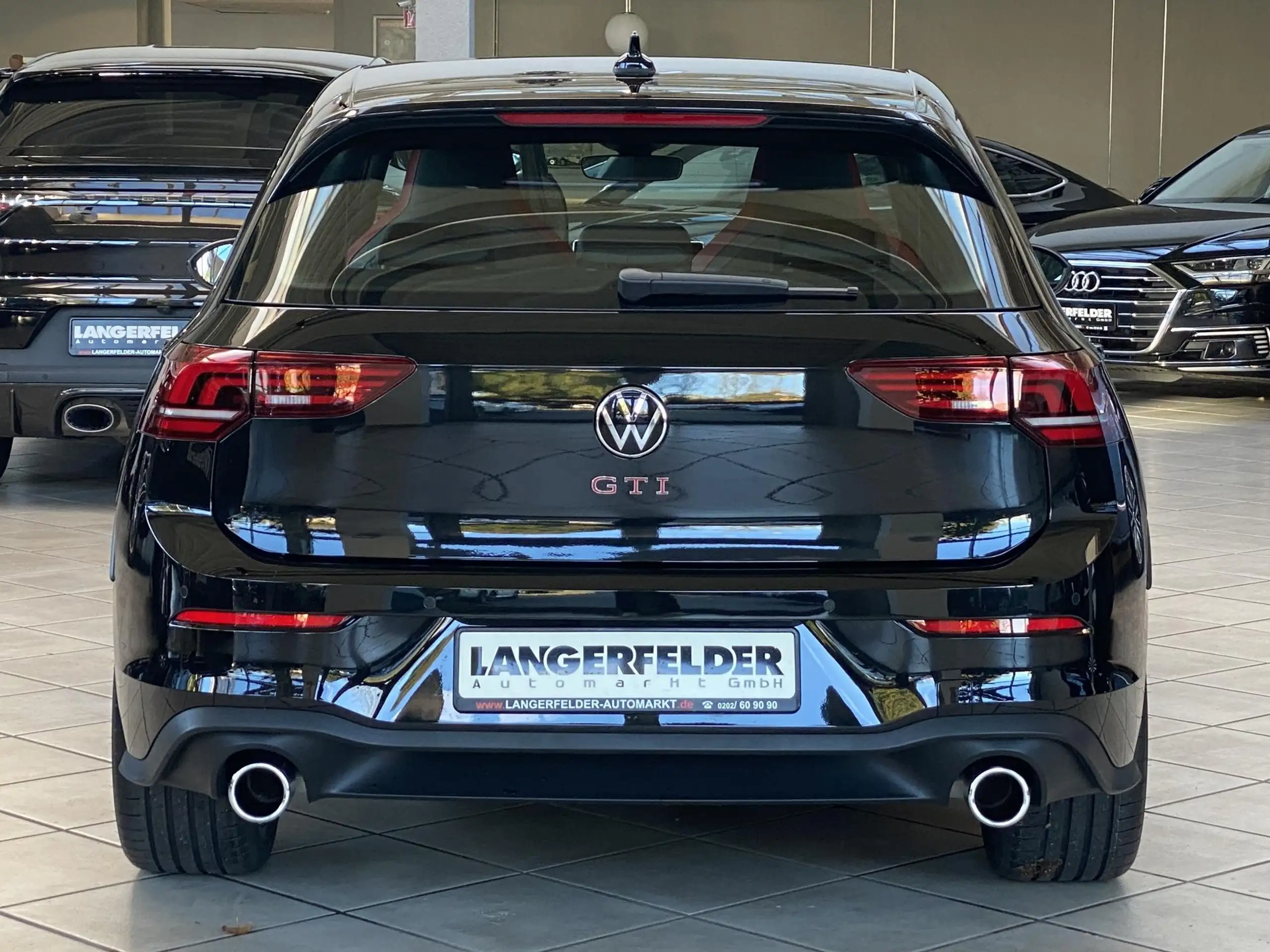 Volkswagen - Golf