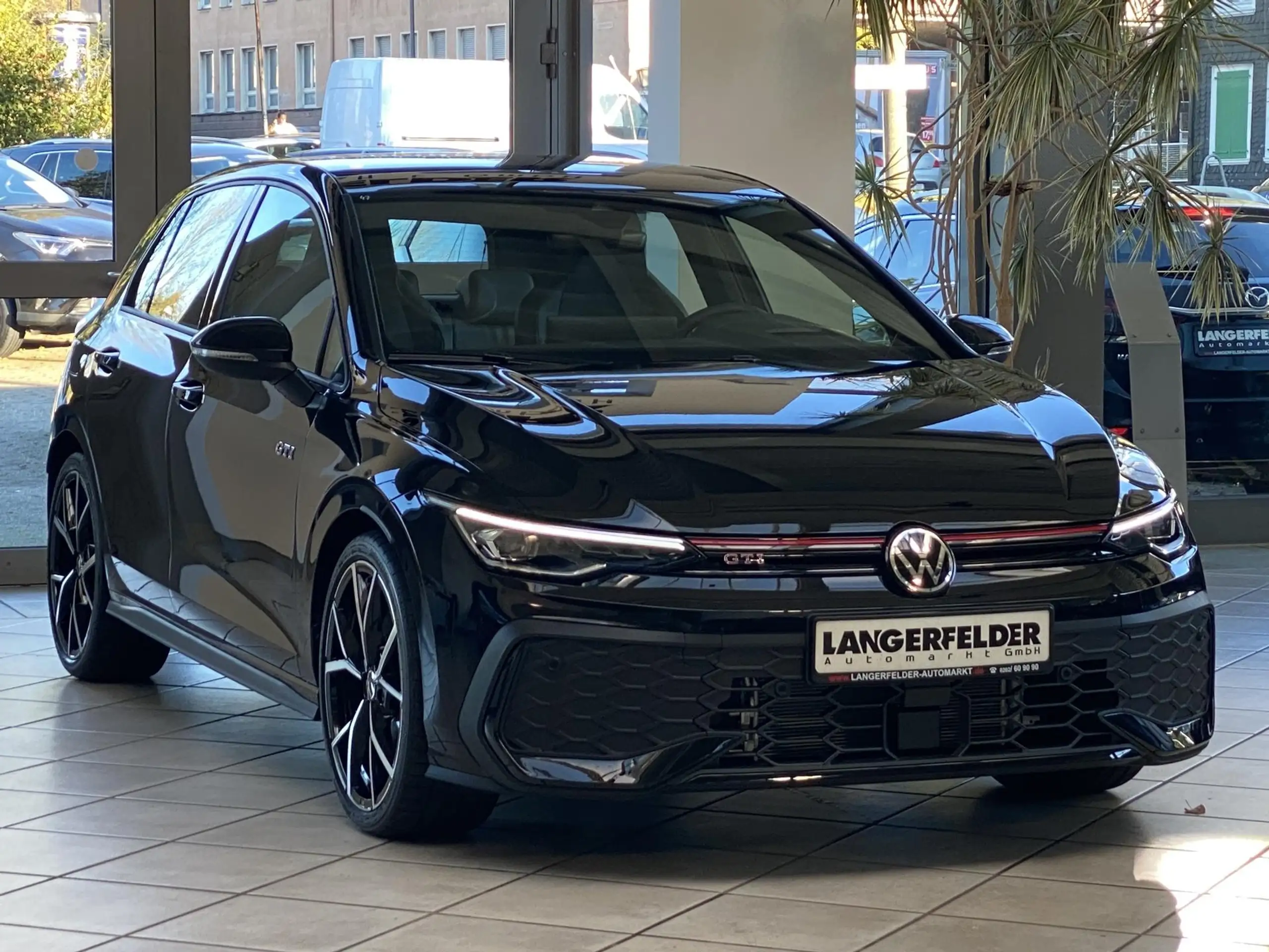 Volkswagen - Golf