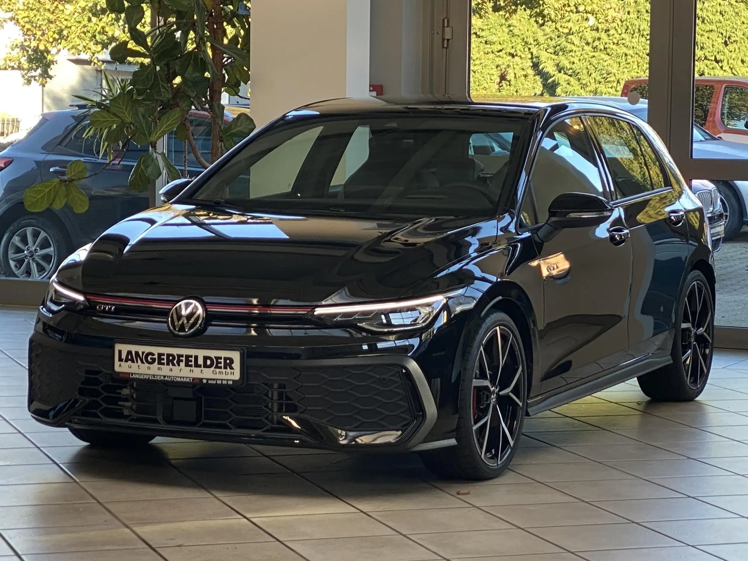 Volkswagen - Golf