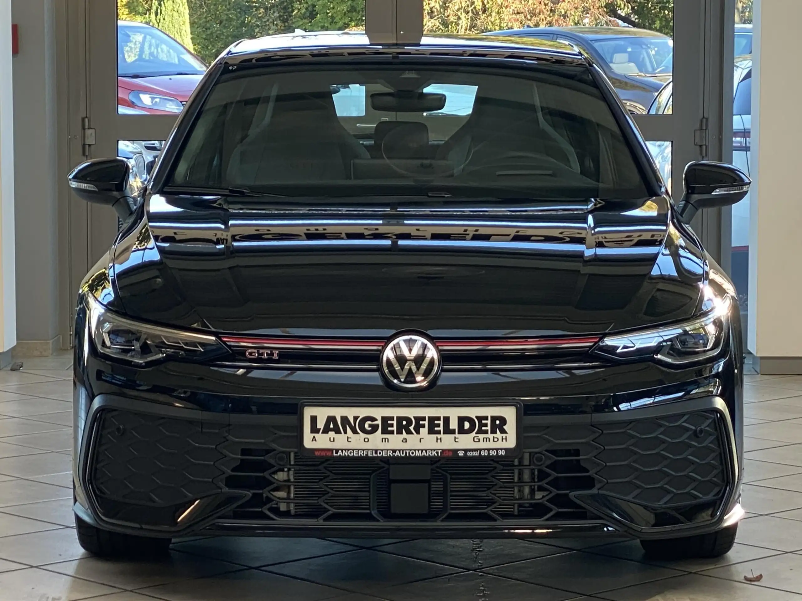 Volkswagen - Golf