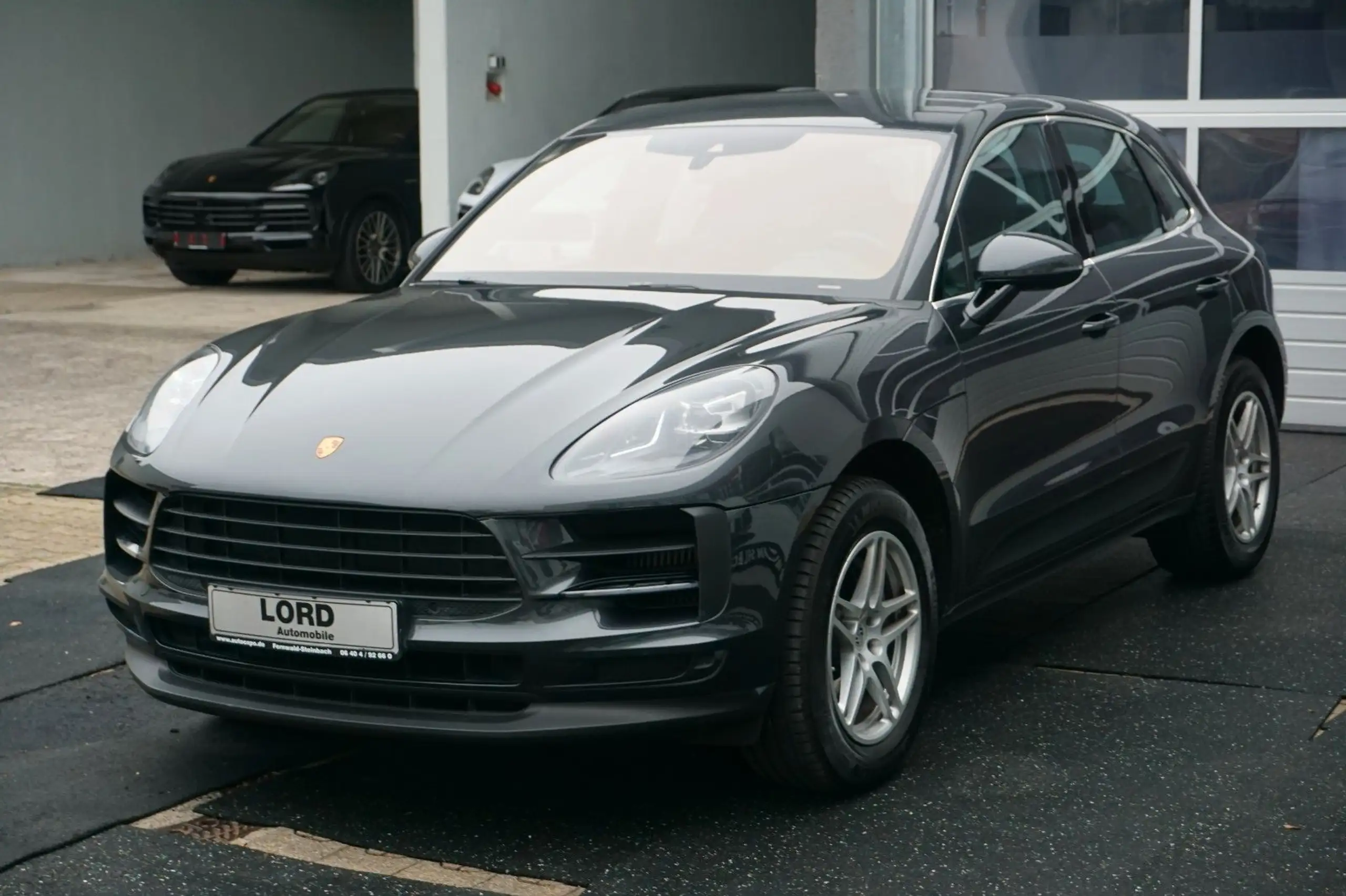 Porsche - Macan