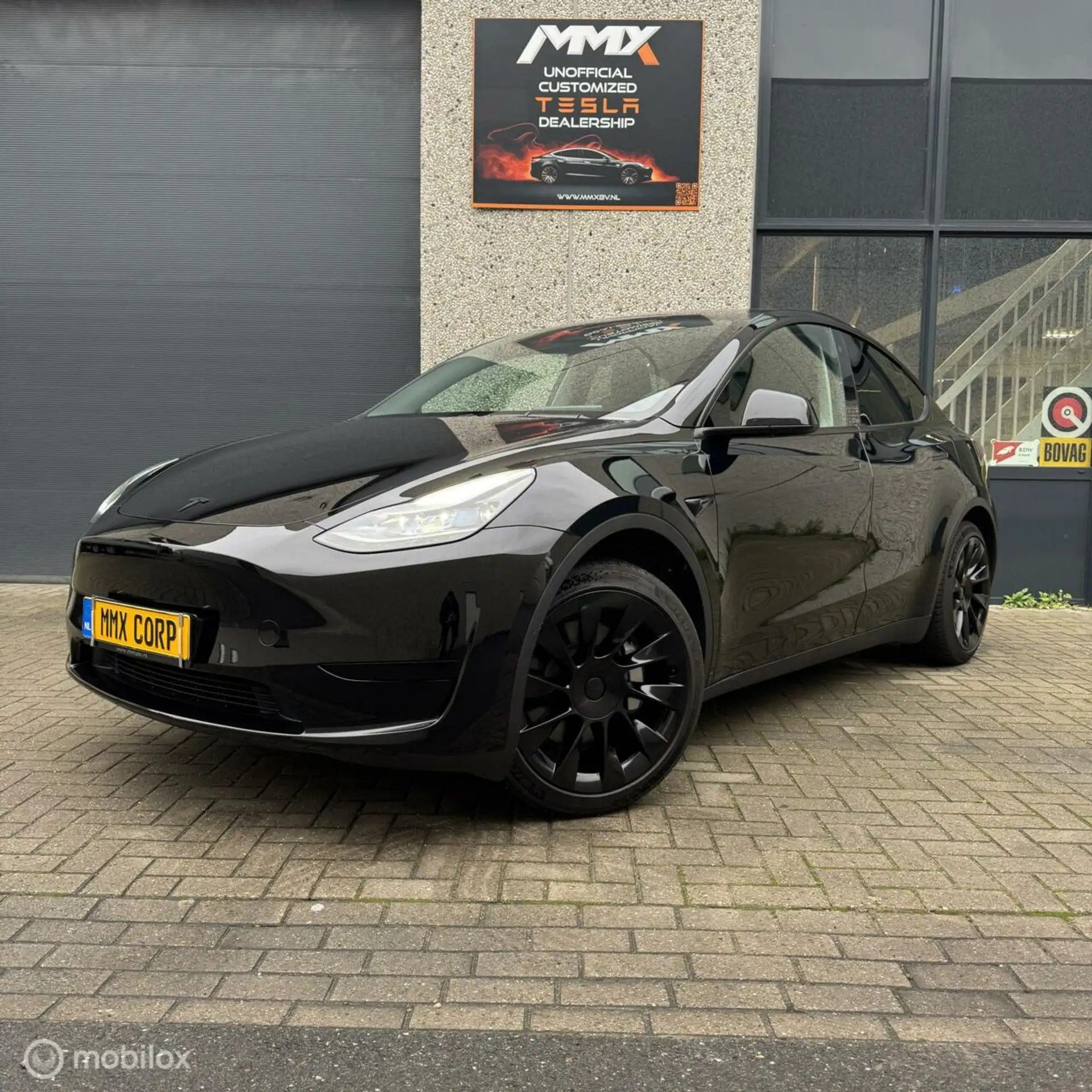 Tesla - Model Y