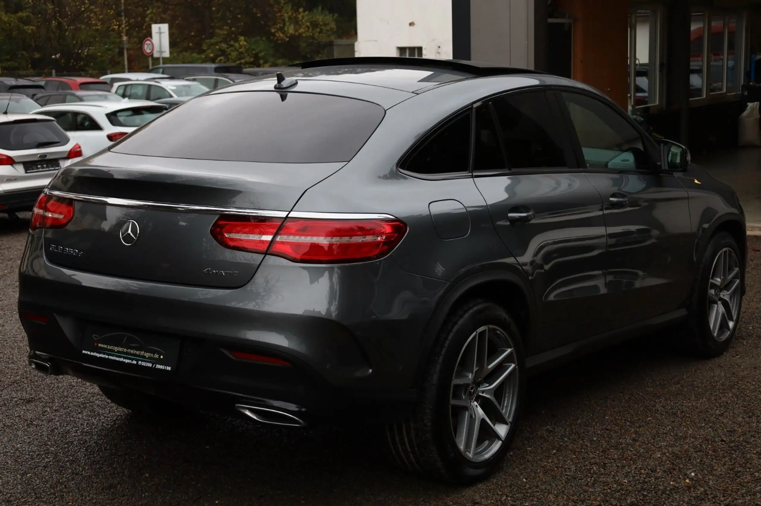 Mercedes-Benz - GLE 350