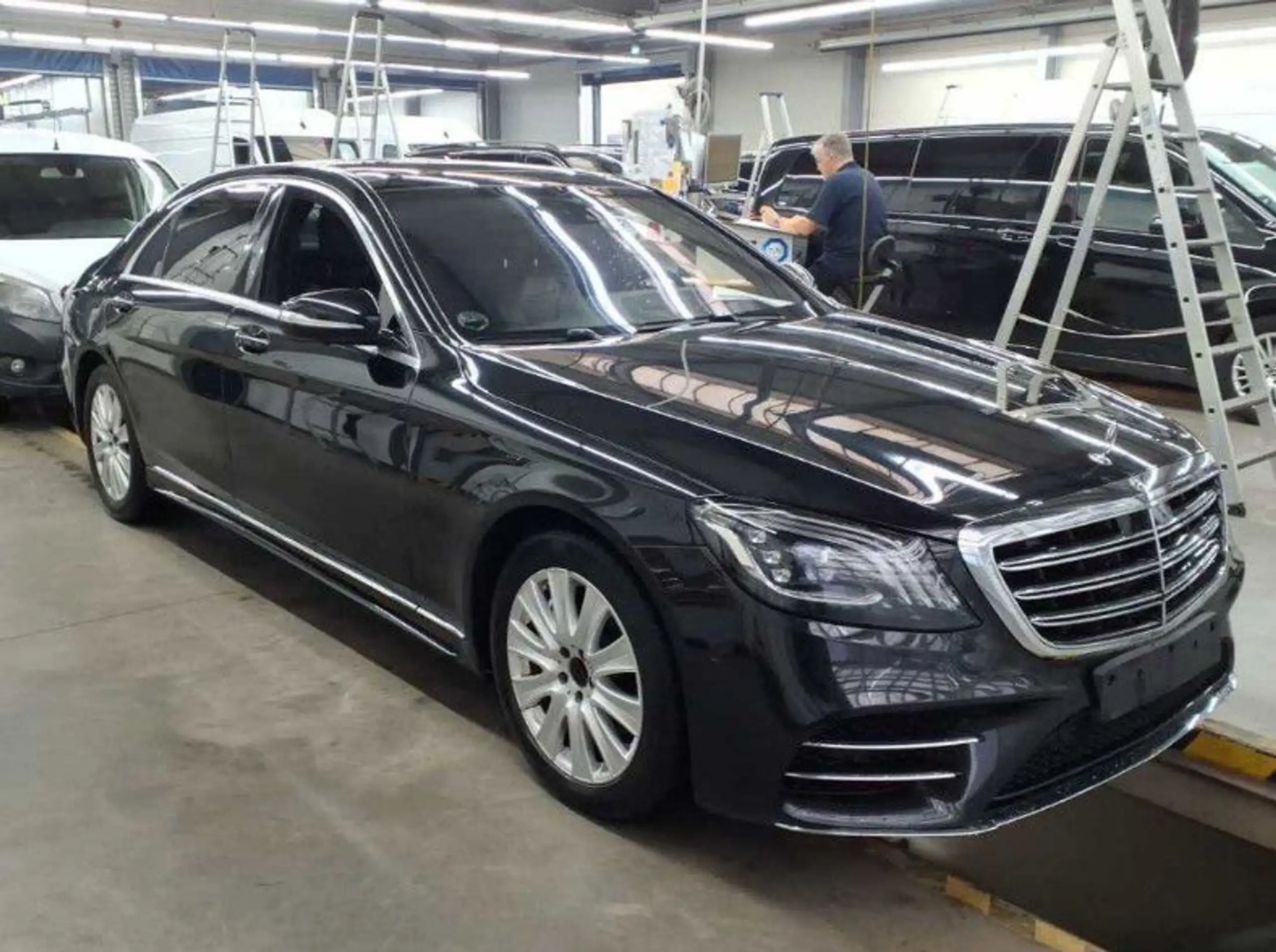 Mercedes-Benz - S 350