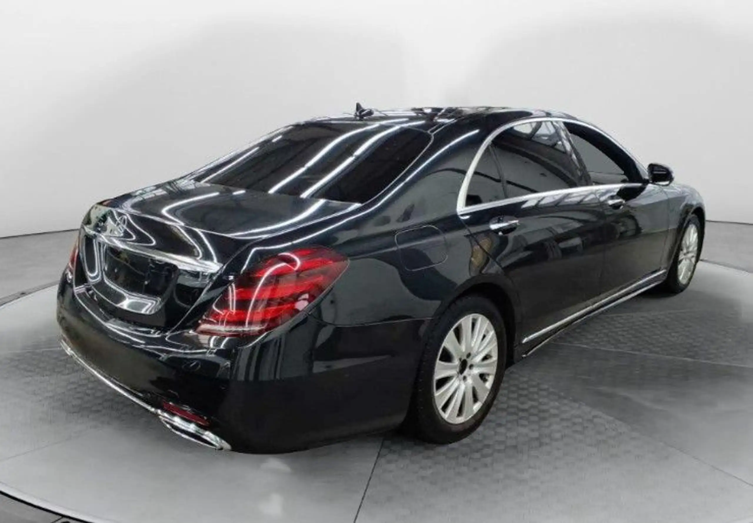 Mercedes-Benz - S 350