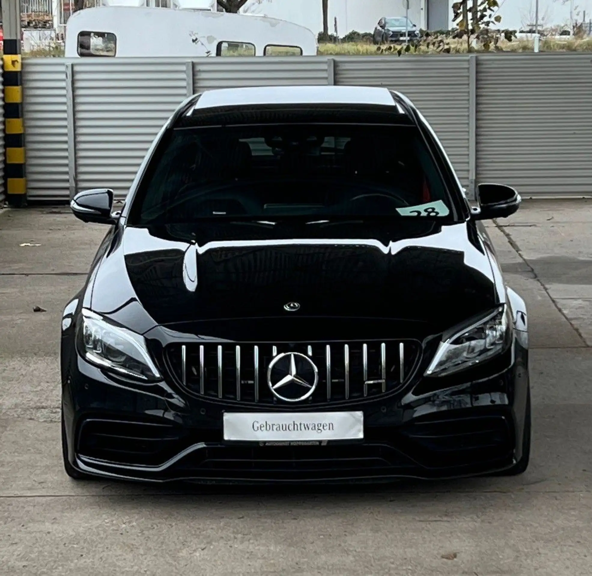 Mercedes-Benz - C 63 AMG