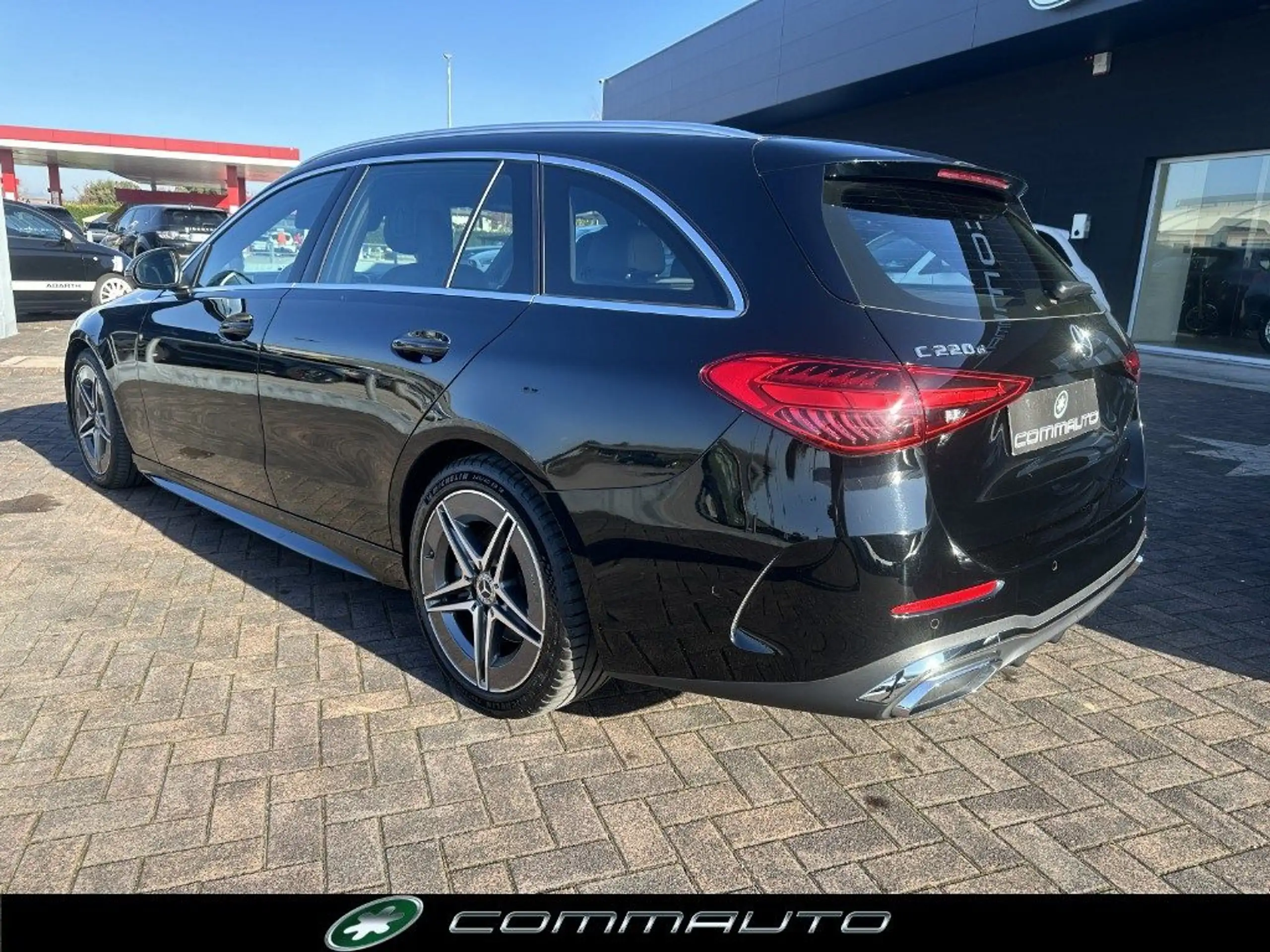 Mercedes-Benz - C 220