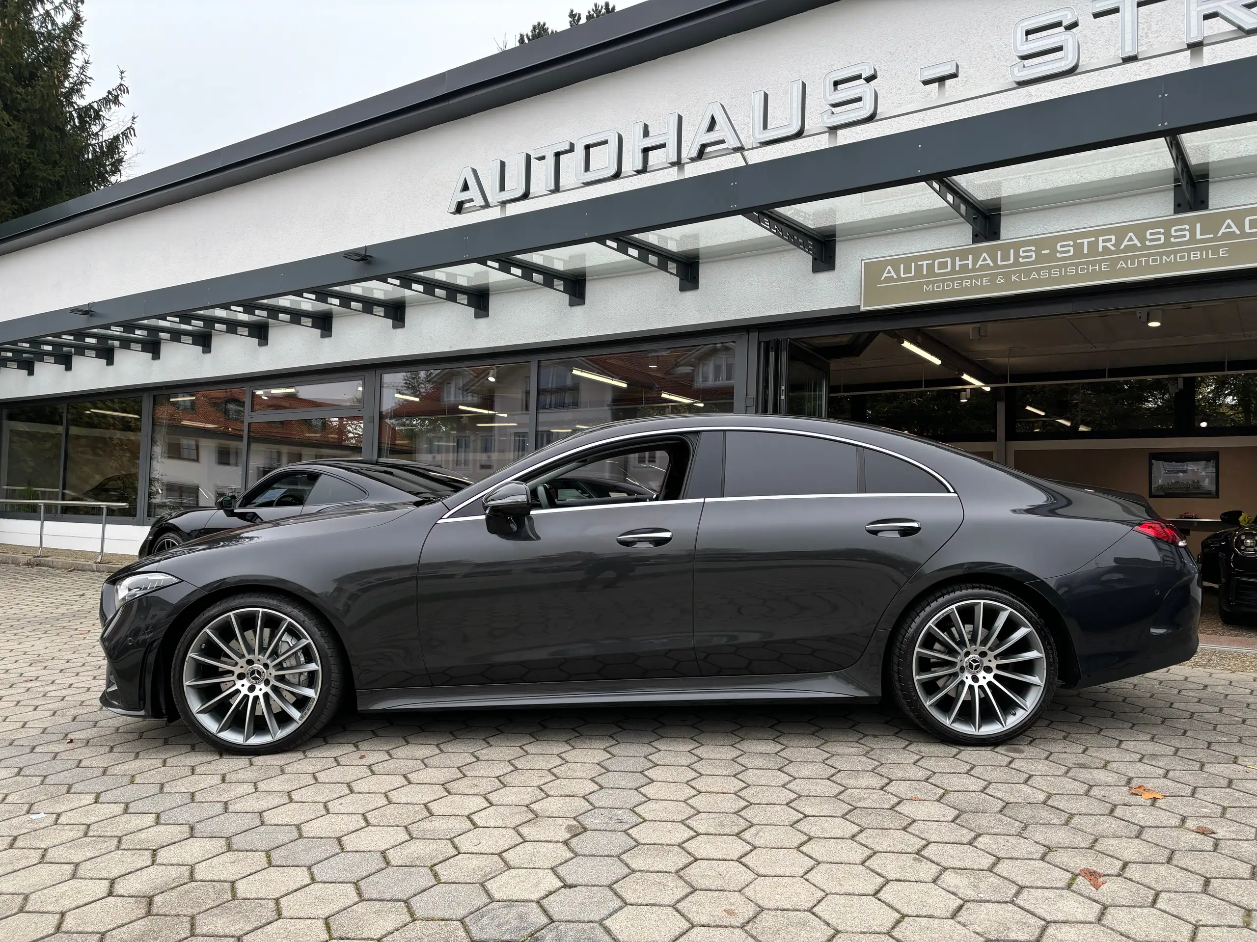 Mercedes-Benz - CLS 400