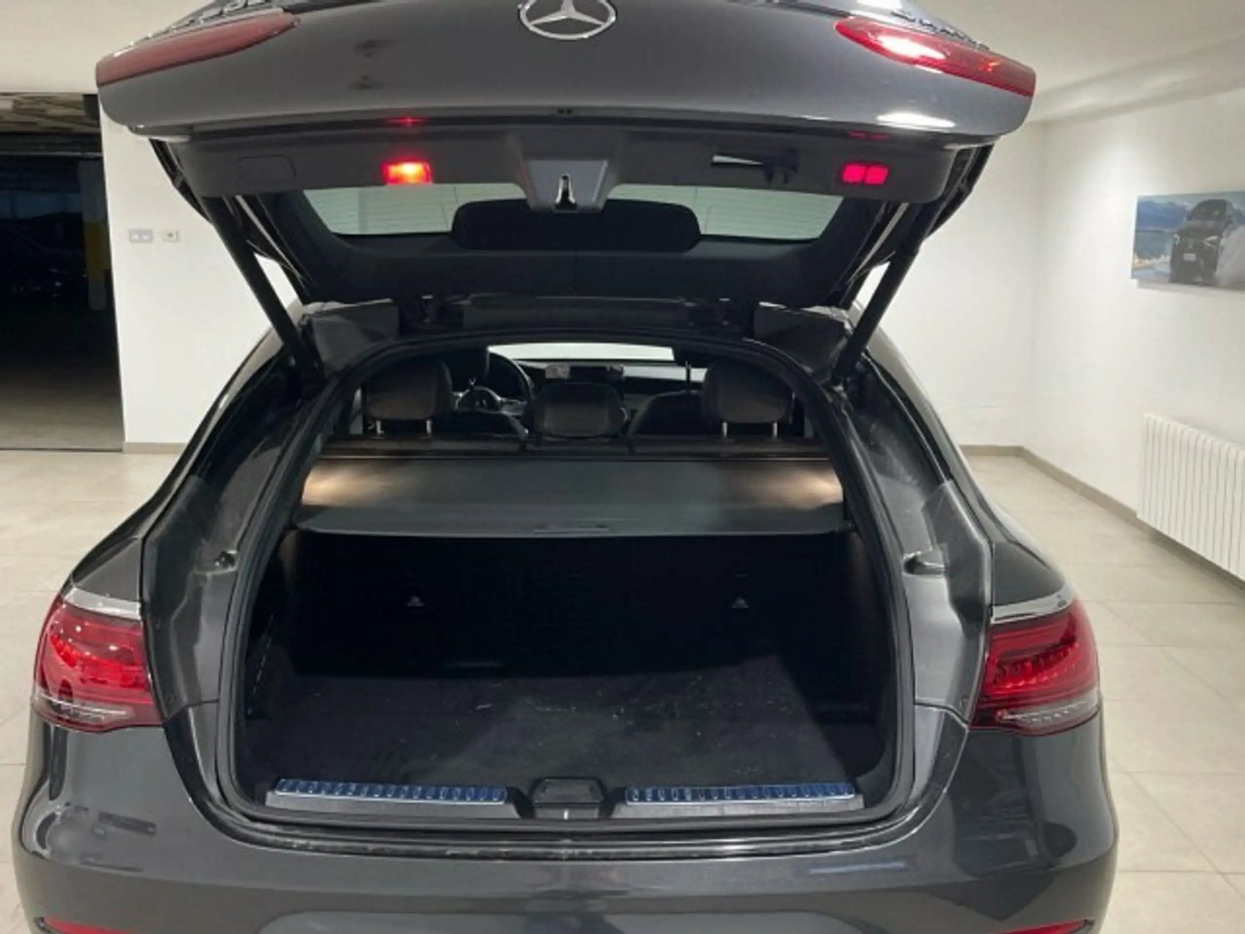 Mercedes-Benz - GLC 300